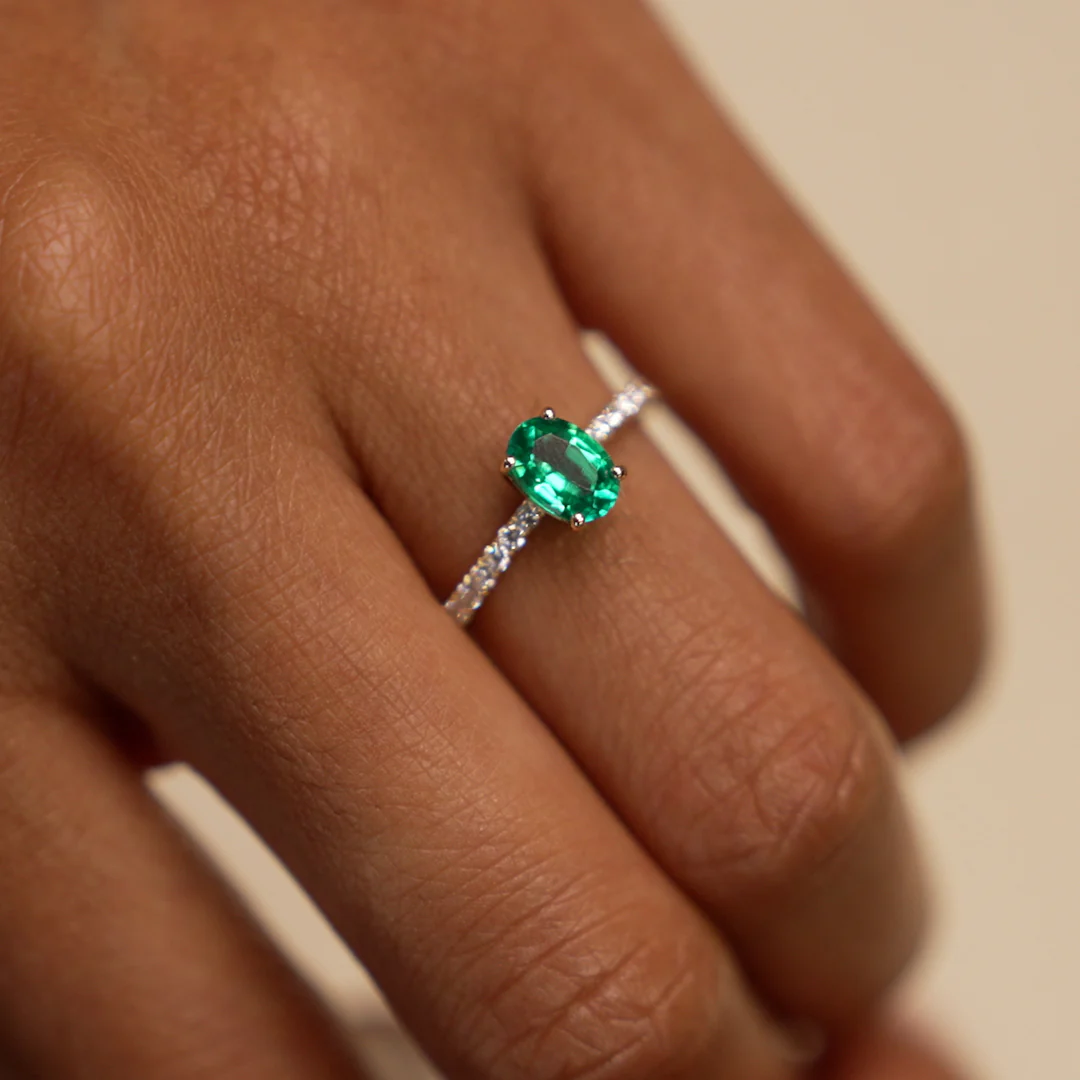 0.88 Ctw 14k Lab Grown Colombian Emerald and Diamond Ring - Eleni - Image 5