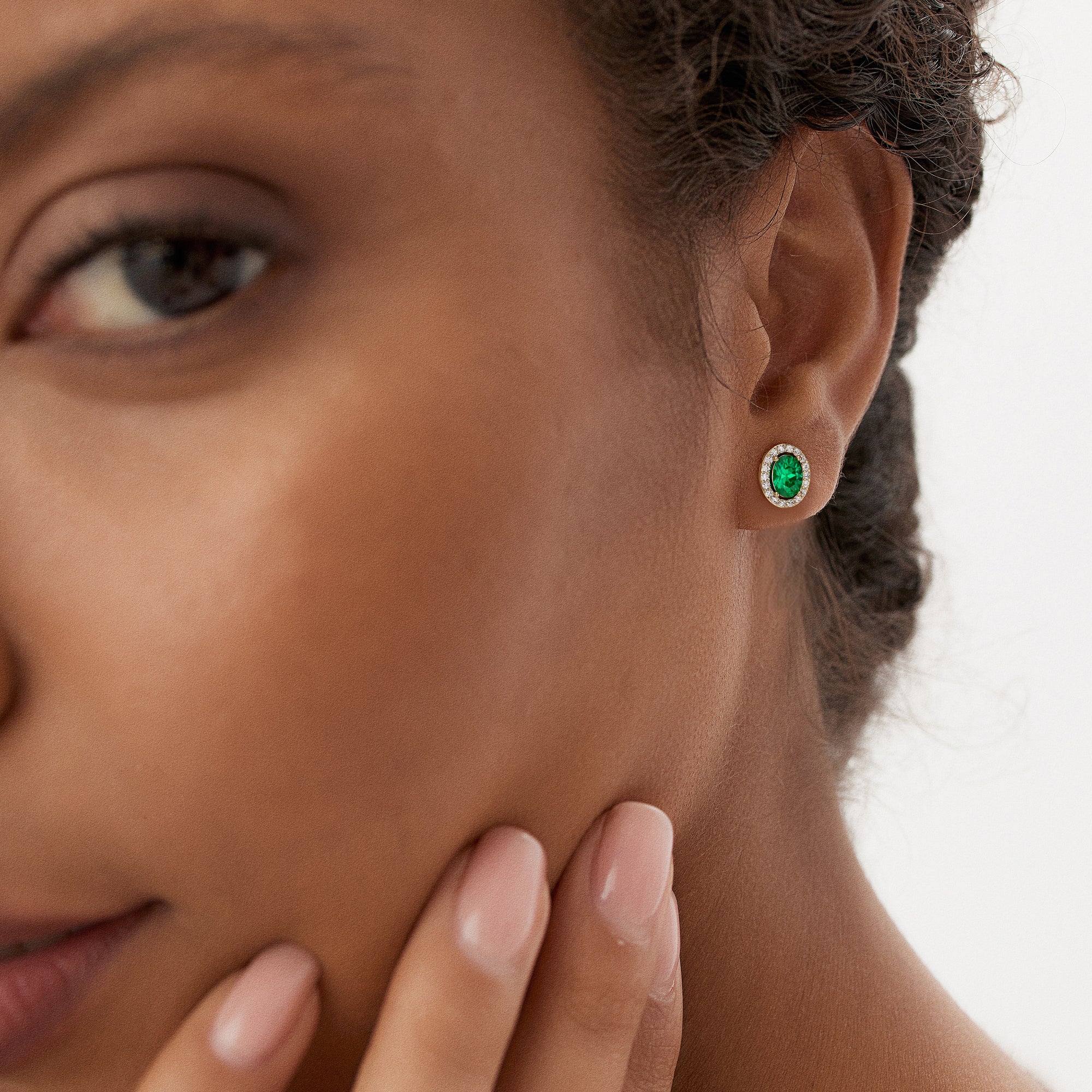 1.86 Ctw 14k Lab Grown Emerald and Diamond Oval Halo Stud Earrings - Edda - Image 5