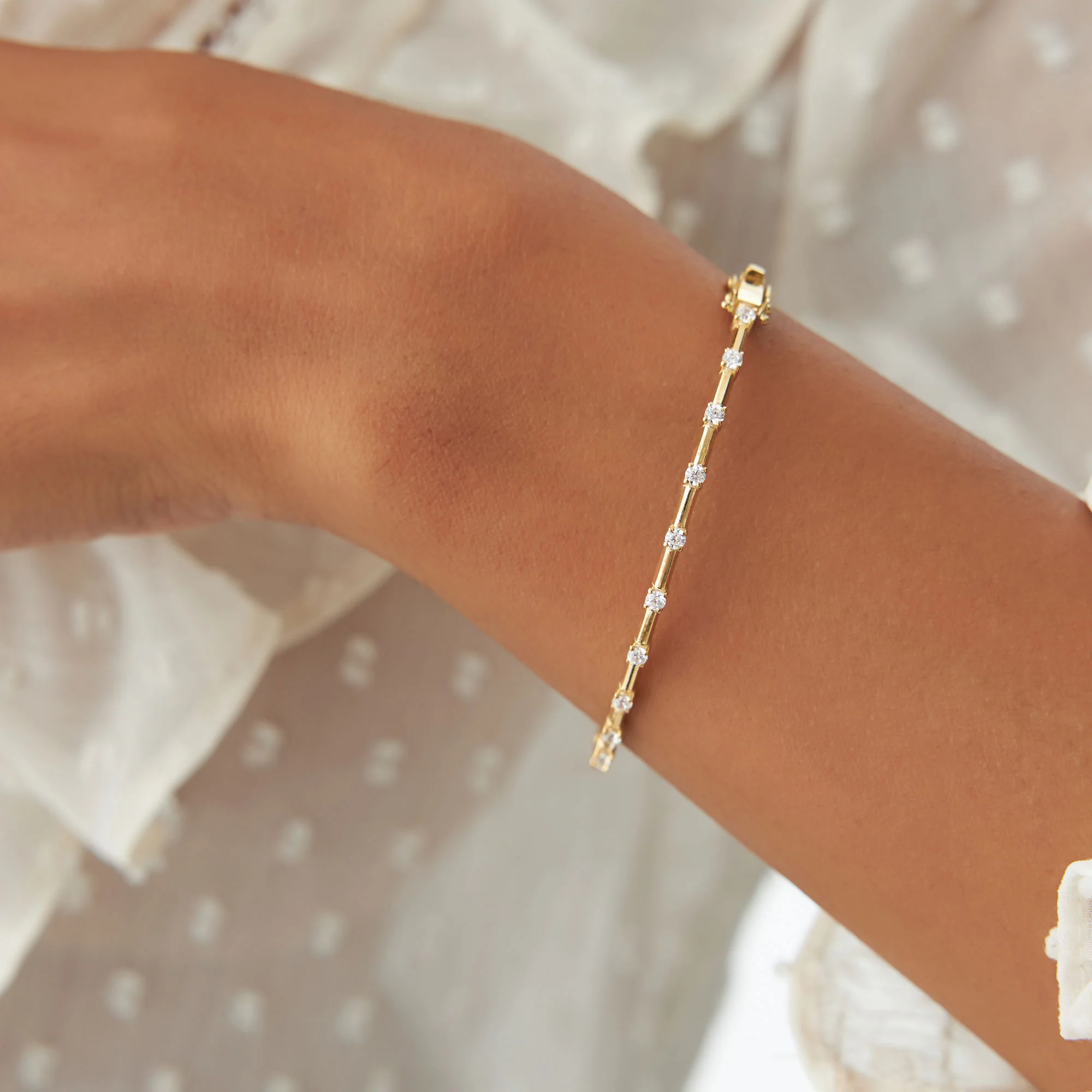 14k 0.50 ctw Diamond Bar Bangle Bracelet - Image 2