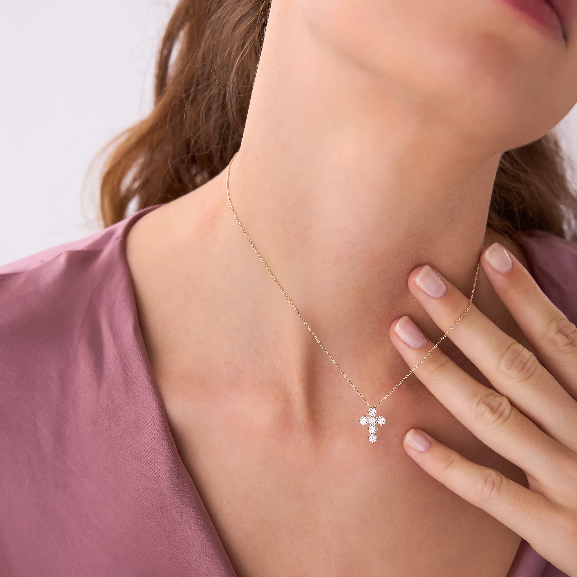 14k 0.99 Ctw Round Brilliant Lab Grown Diamond Cross Necklace - Imani - Image 3