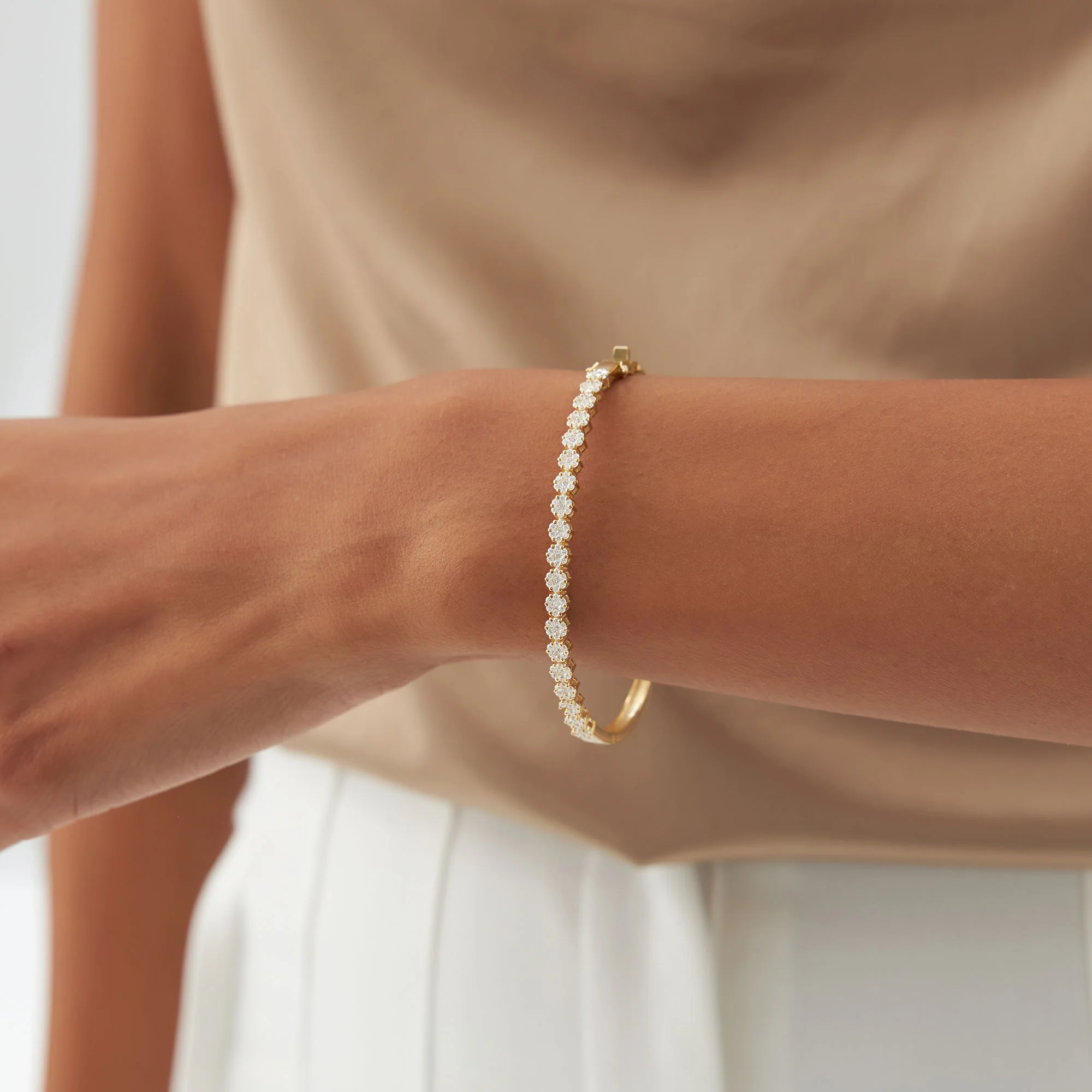 14k 1.15ctw Luxurious Cluster Diamond Bangle - Image 2