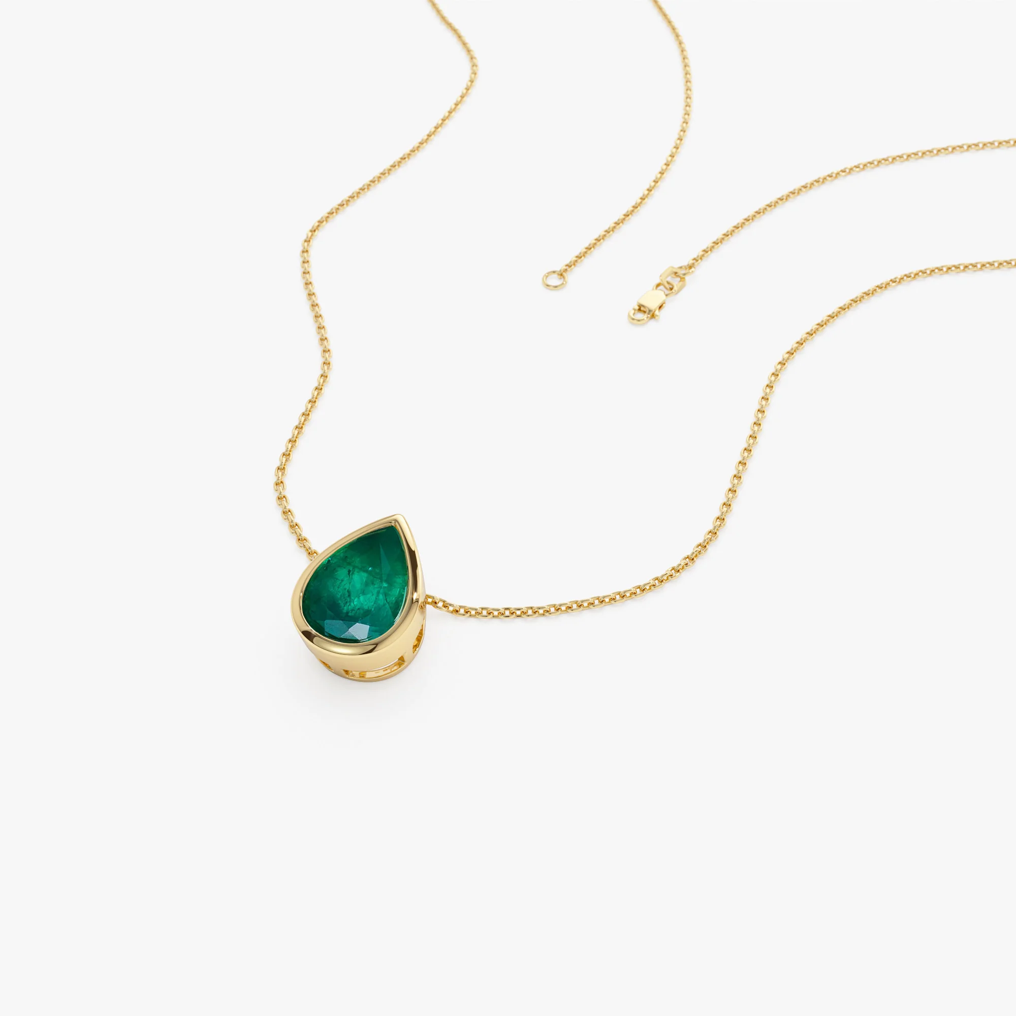 14k 1.50-2.50 ctw Pear Shape Bezel Setting Emerald Necklace - Image 5