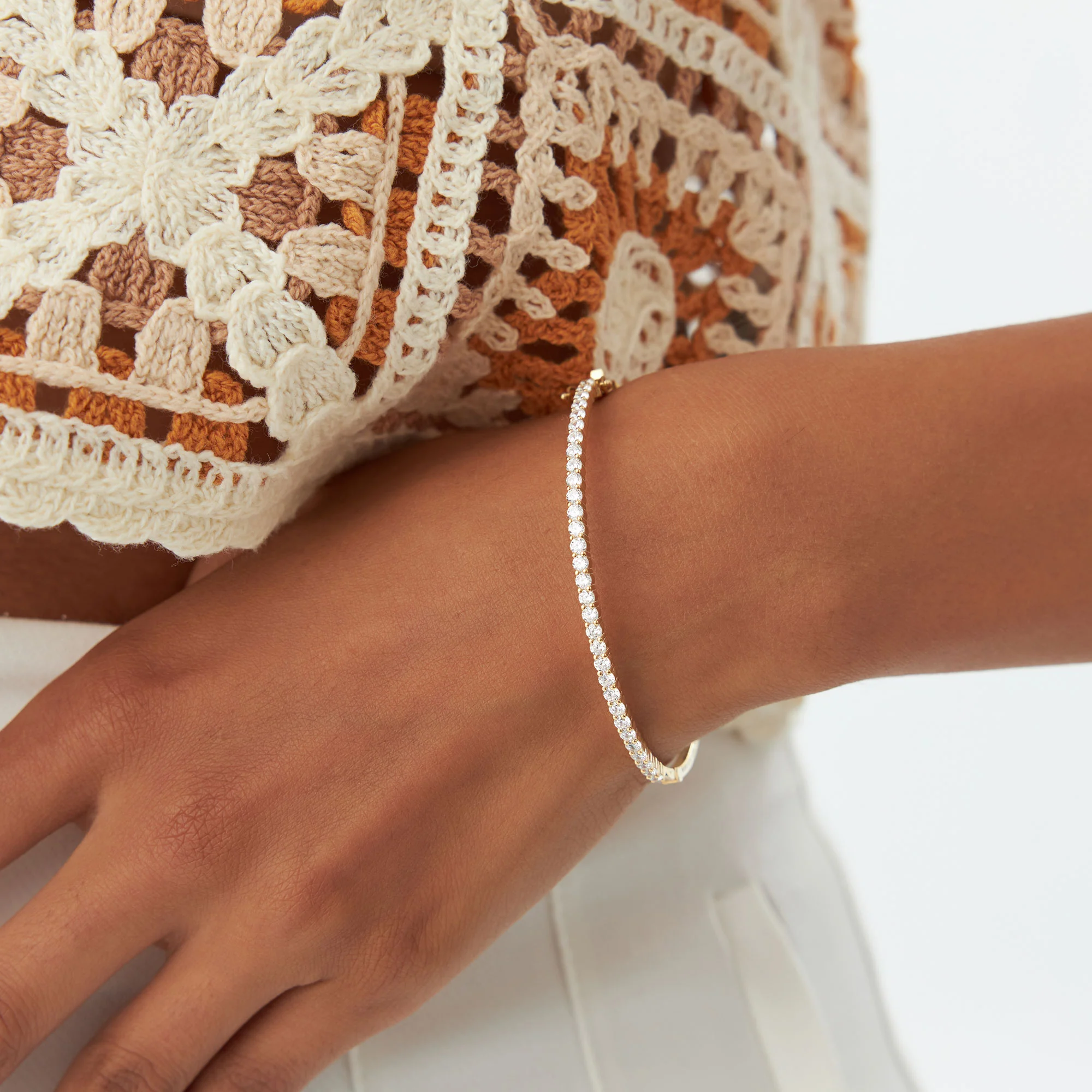 14k 1.50 Ctw Prong Setting Diamond Bange Bracelet - Image 3