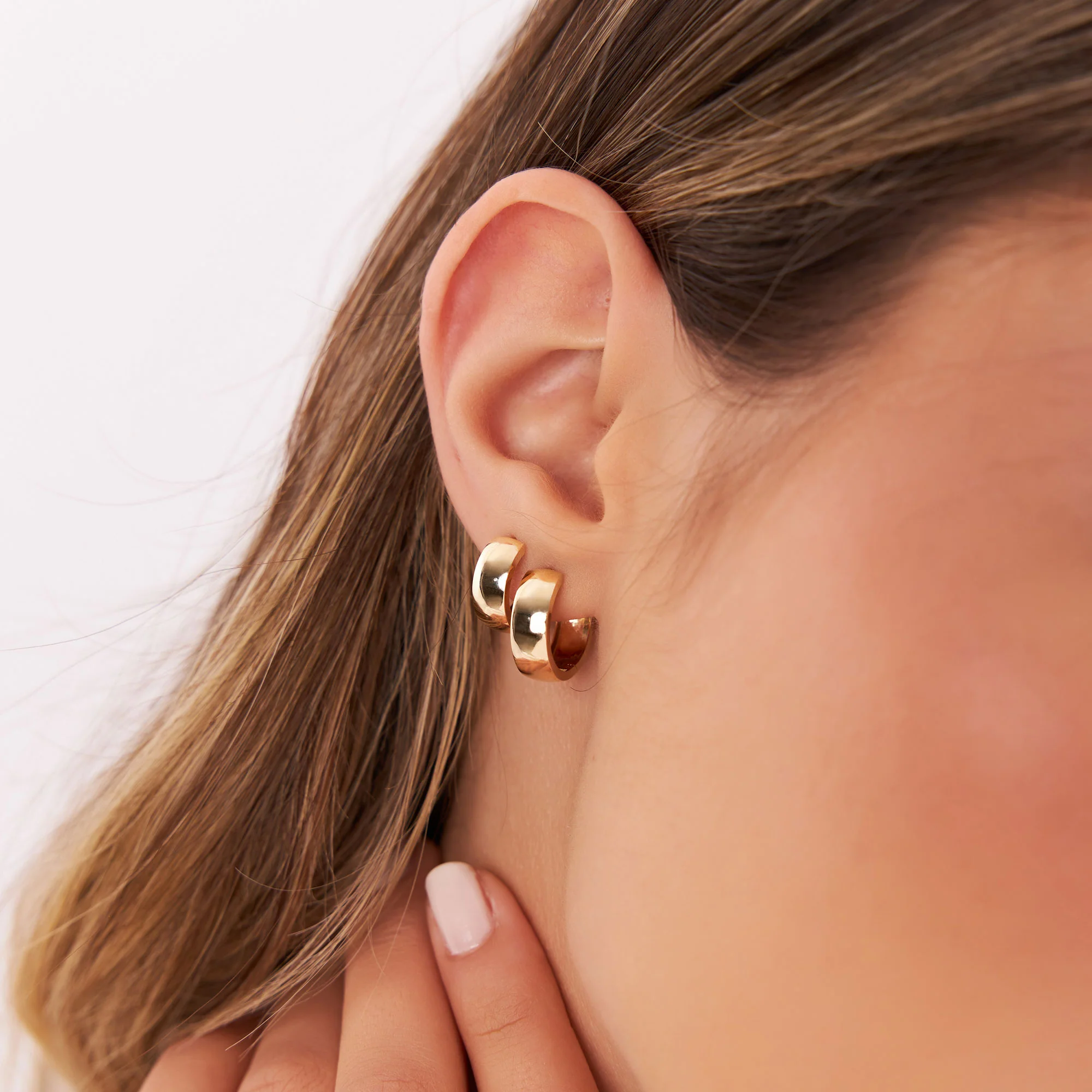 14K Chunky Gold Huggies - Image 4
