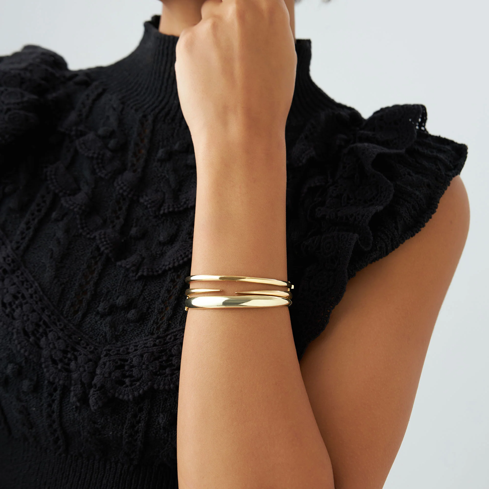 14k 3.5mm Dome Gold Bangle Bracelet - Image 7