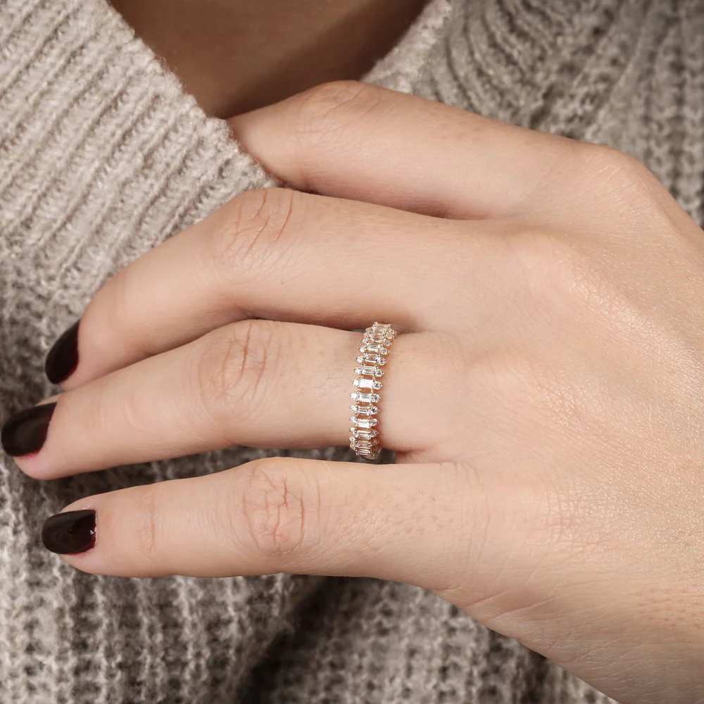 14K Bagguete Diamond Anniversary Ring - Image 3