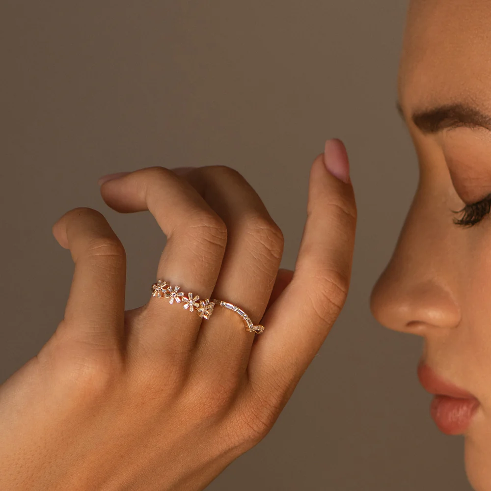 14k Baguette and Round Diamond Chevron Ring - Image 4