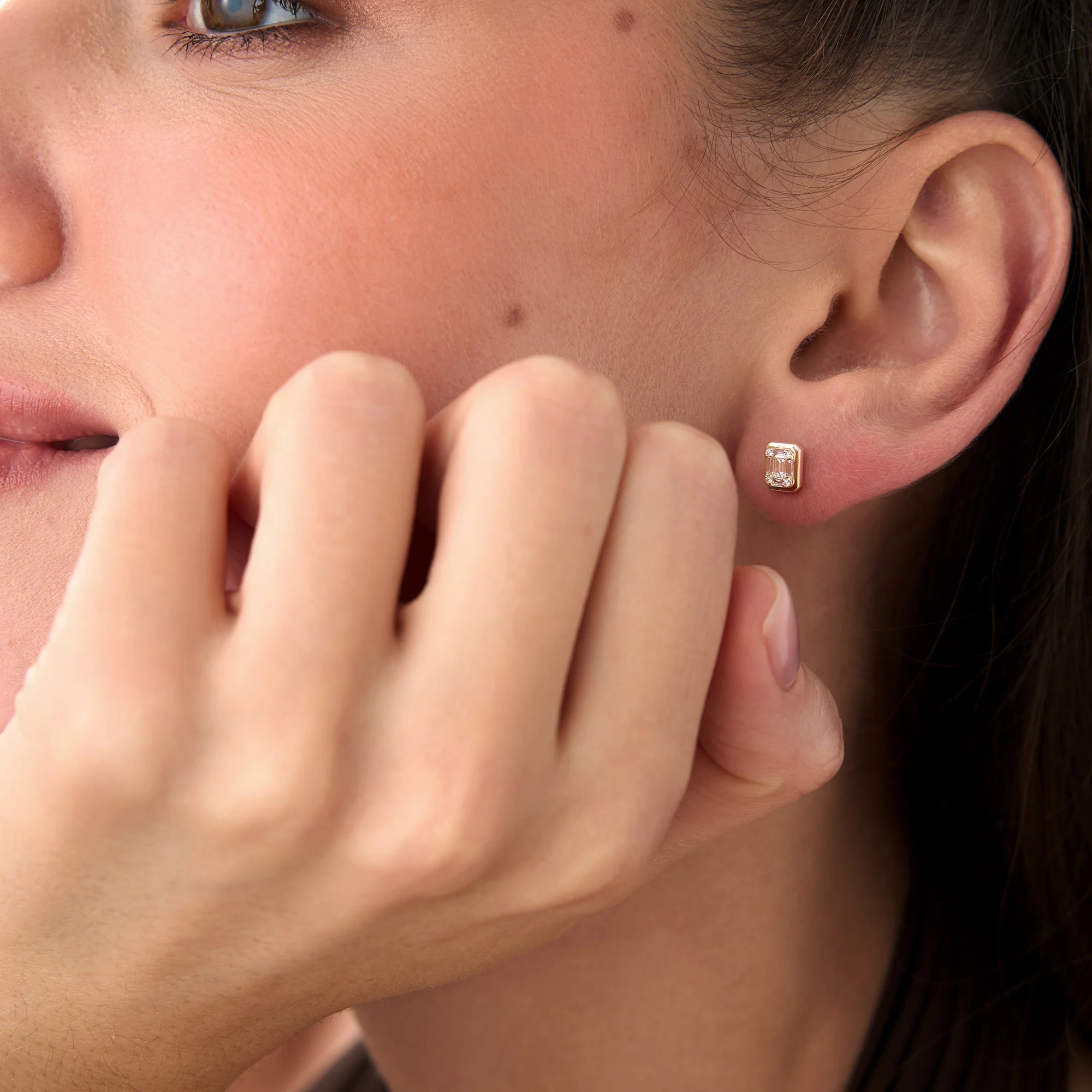 14k Baguette and Round Illusion Setting Diamond Studs - Image 4