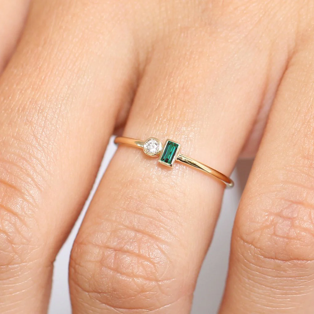 14k Baguette Emerald and Diamond Stackable Ring - Image 2