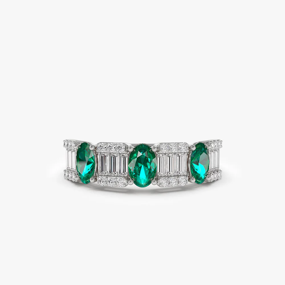 14K Baguette & Round Diamond with Genuine Emerald Ring - Image 7