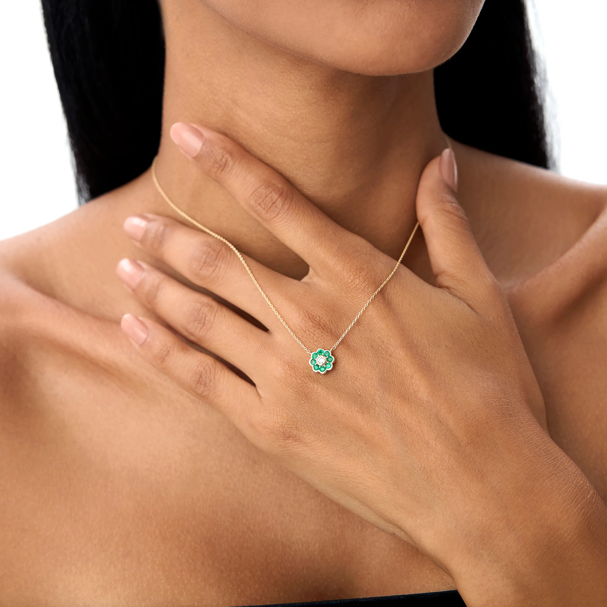 14K Bezel Setting Emerald Flower Diamond Necklace - Image 2