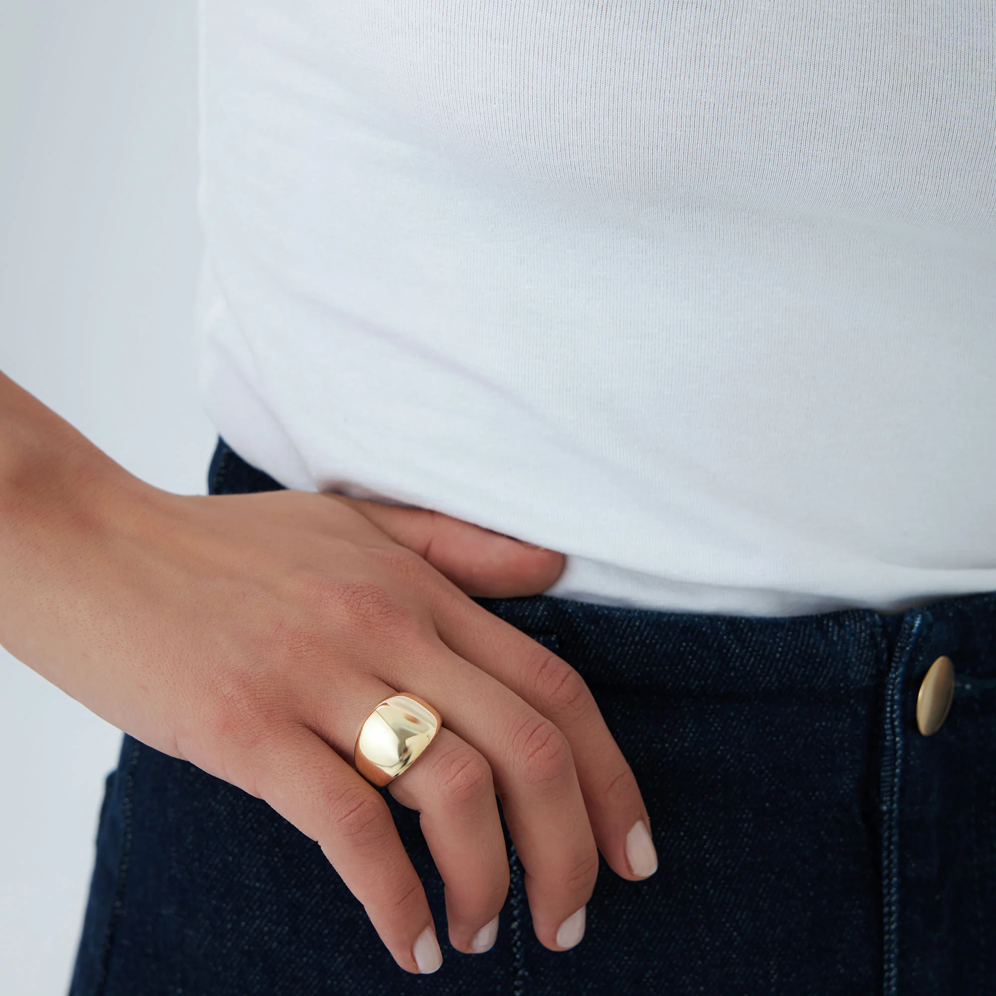 14k Chunky Gold Dome Graduating Statement Ring - Image 6