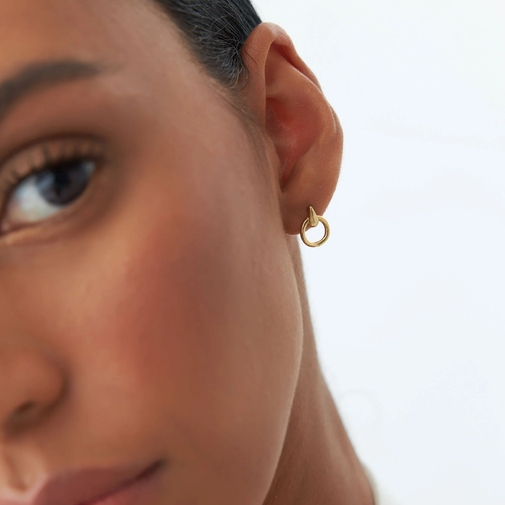 14k Dainty Circle Drop Earrings - Image 5