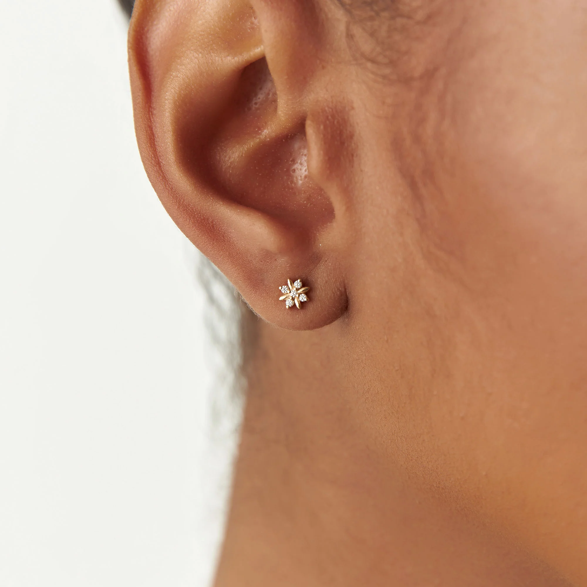 14k Dainty Crisscross Cluster Diamond Studs - Image 2