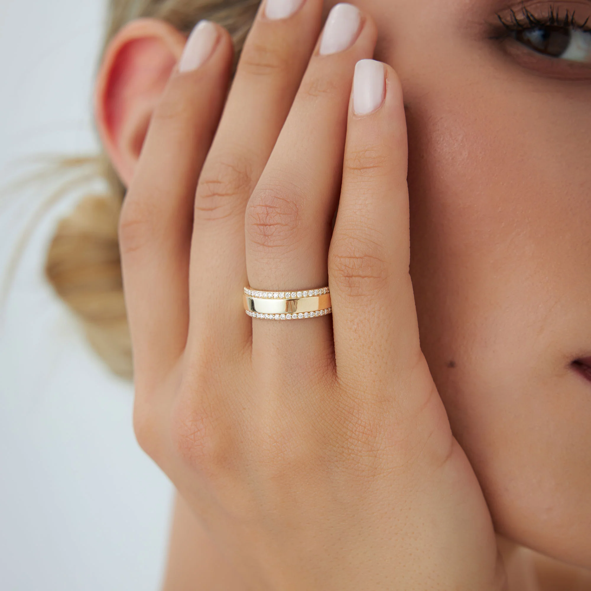14k Diamond Diamond Edge Wedding Band - Image 2