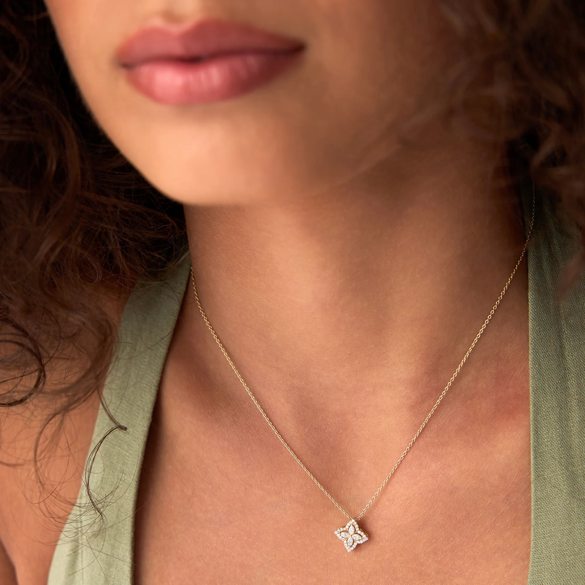 14k Diamond Petal Cluster Pendant Necklace - Image 4