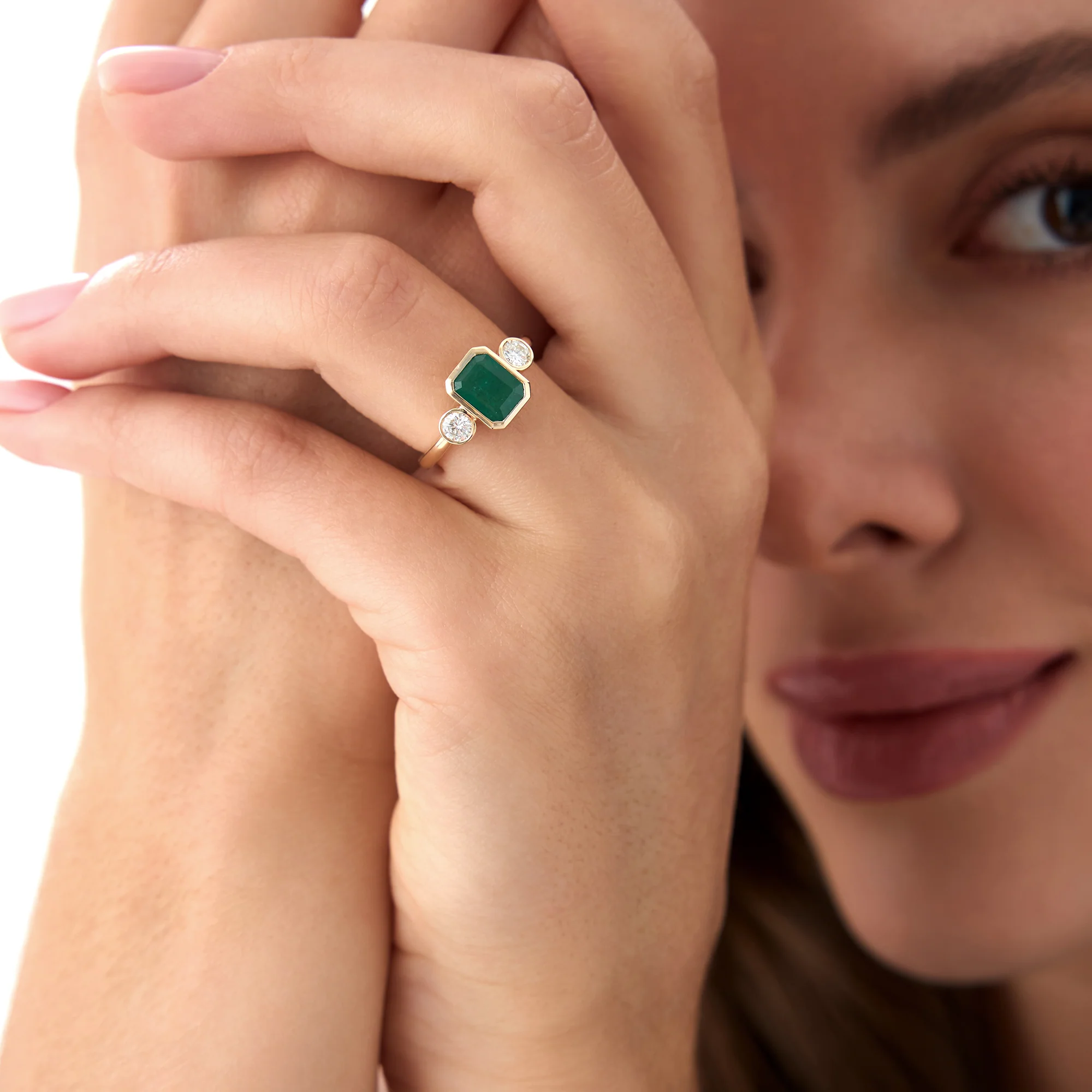 14k Emerald Bezel Set Three Stone Ring - Image 3