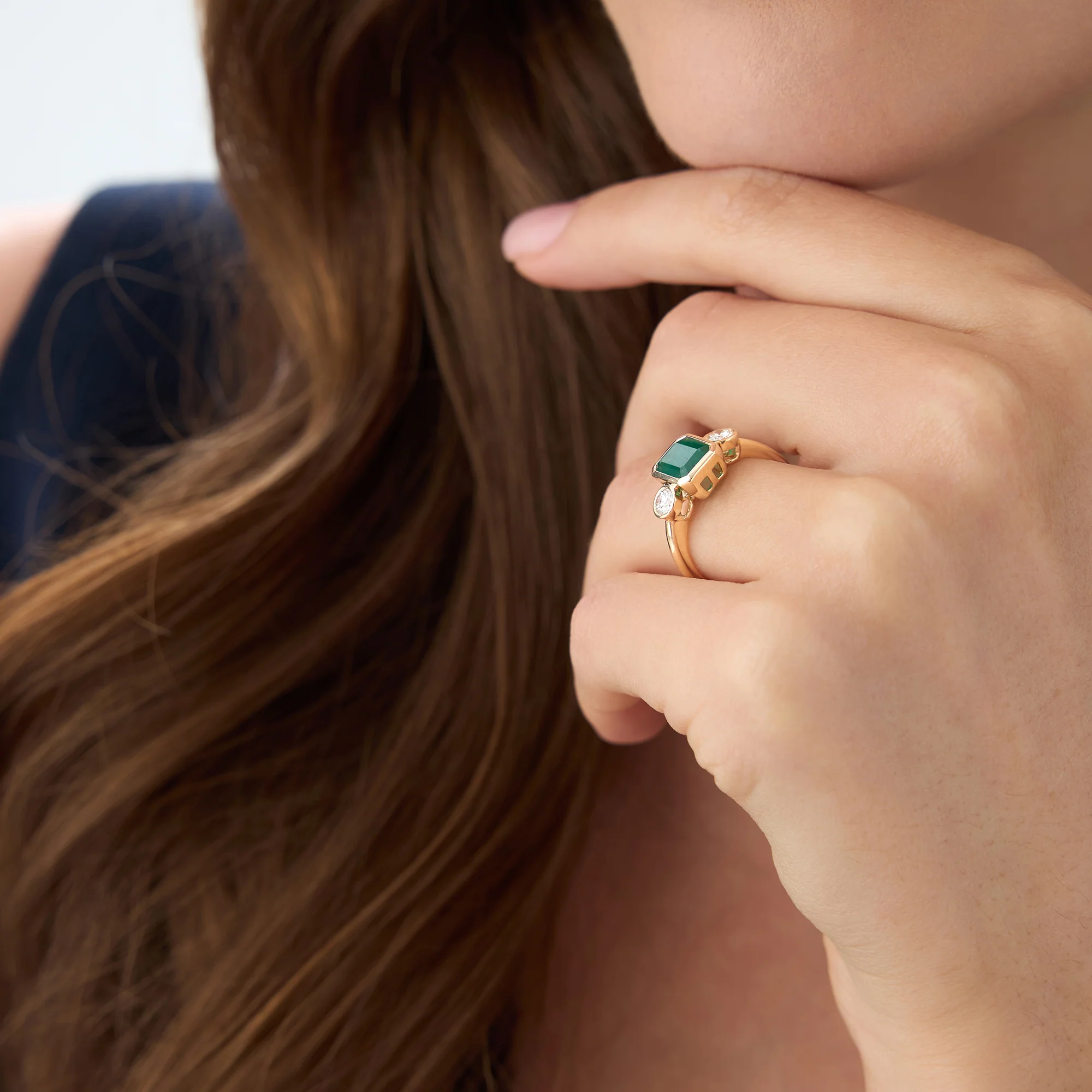 14k Emerald Bezel Set Three Stone Ring - Image 4