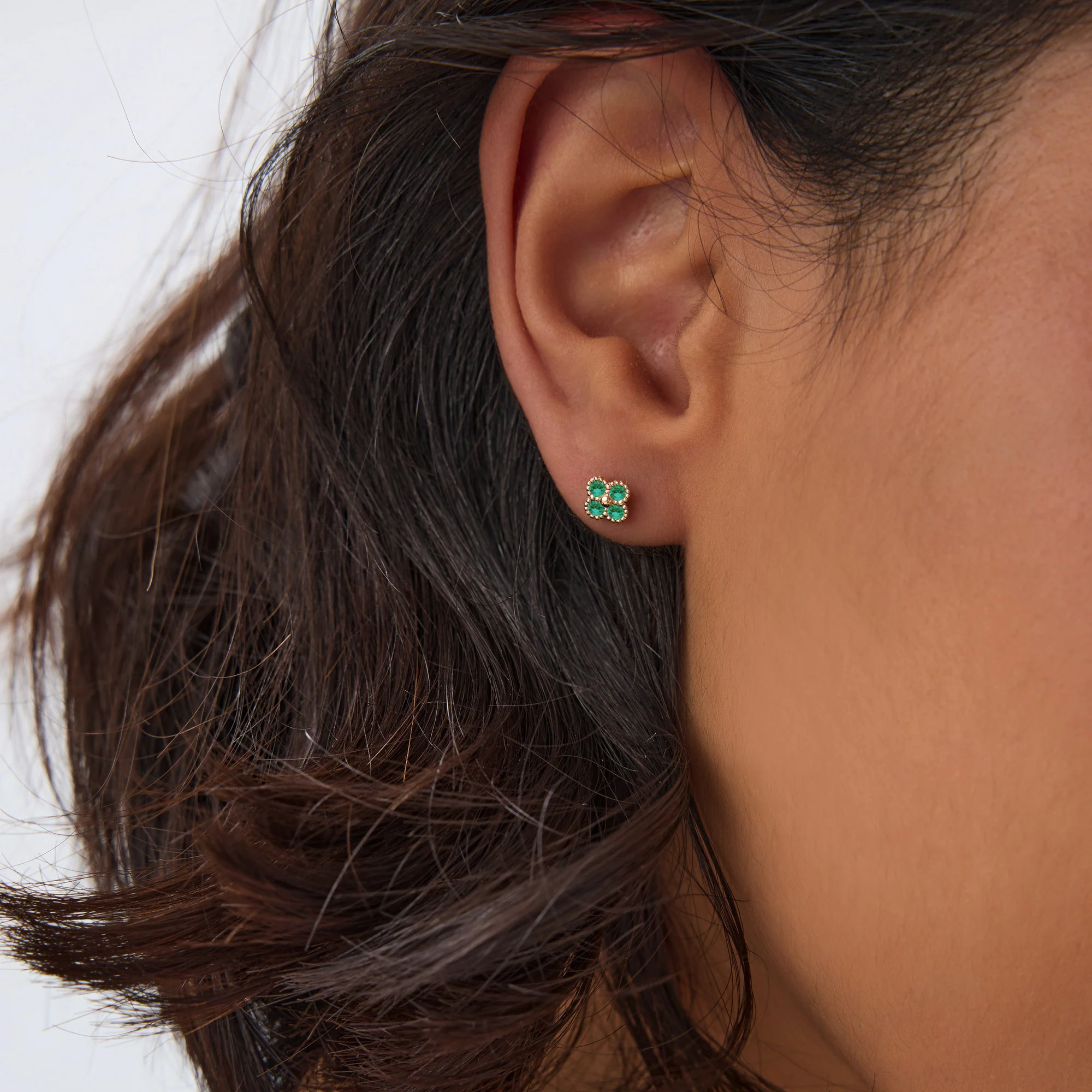 14k Emerald Clover Beaded Studs - Image 3