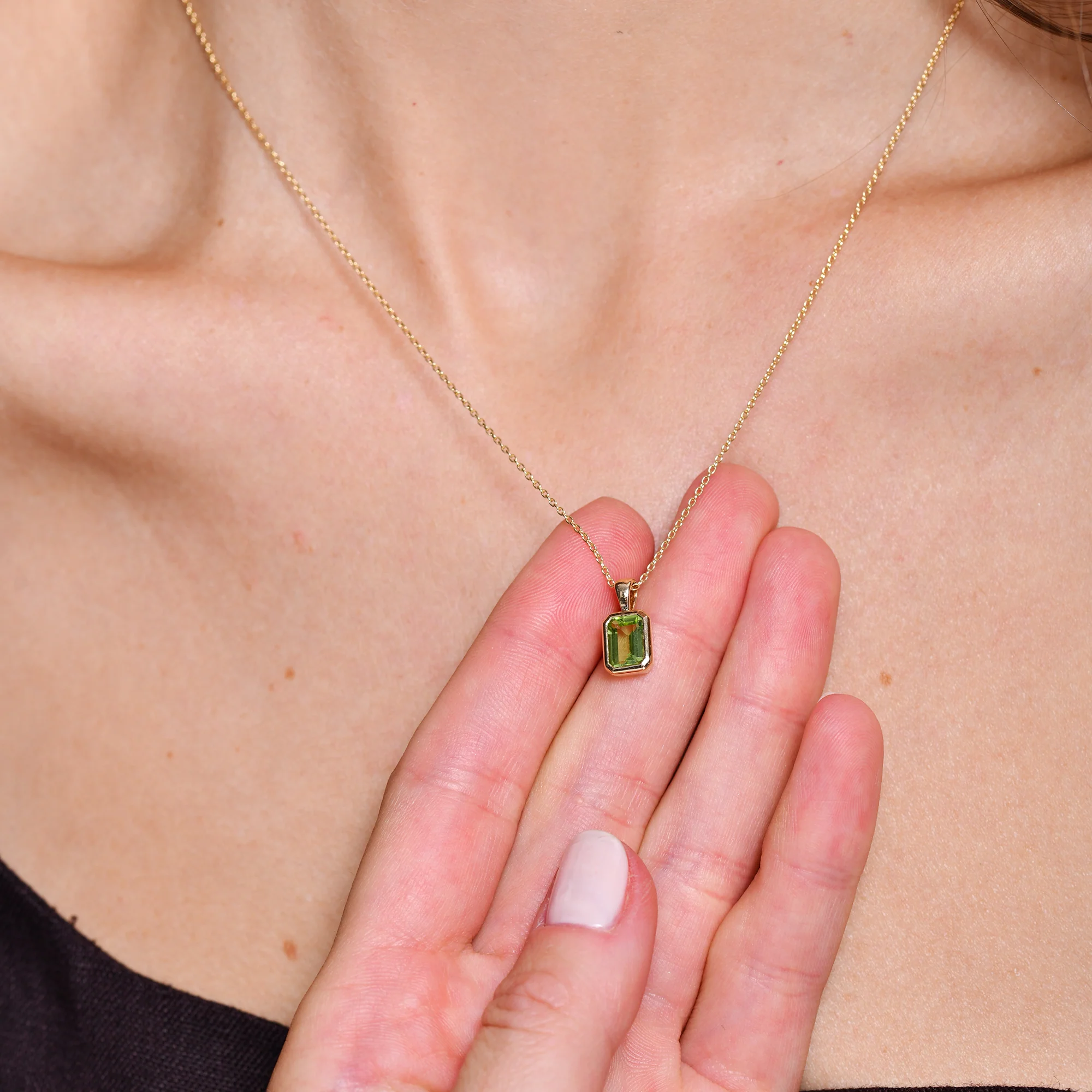 14K Emerald Cut Peridot Vertical Bezel Setting Pendant - Image 3