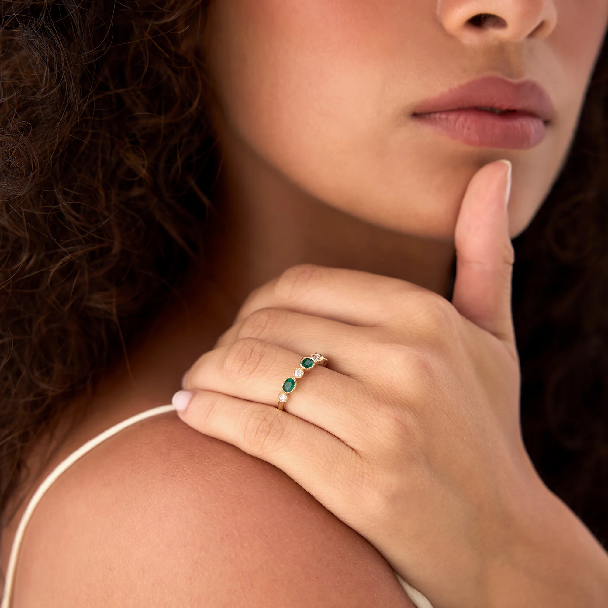 14k Emerald Diamond Milgrain Stacking Band - Image 3