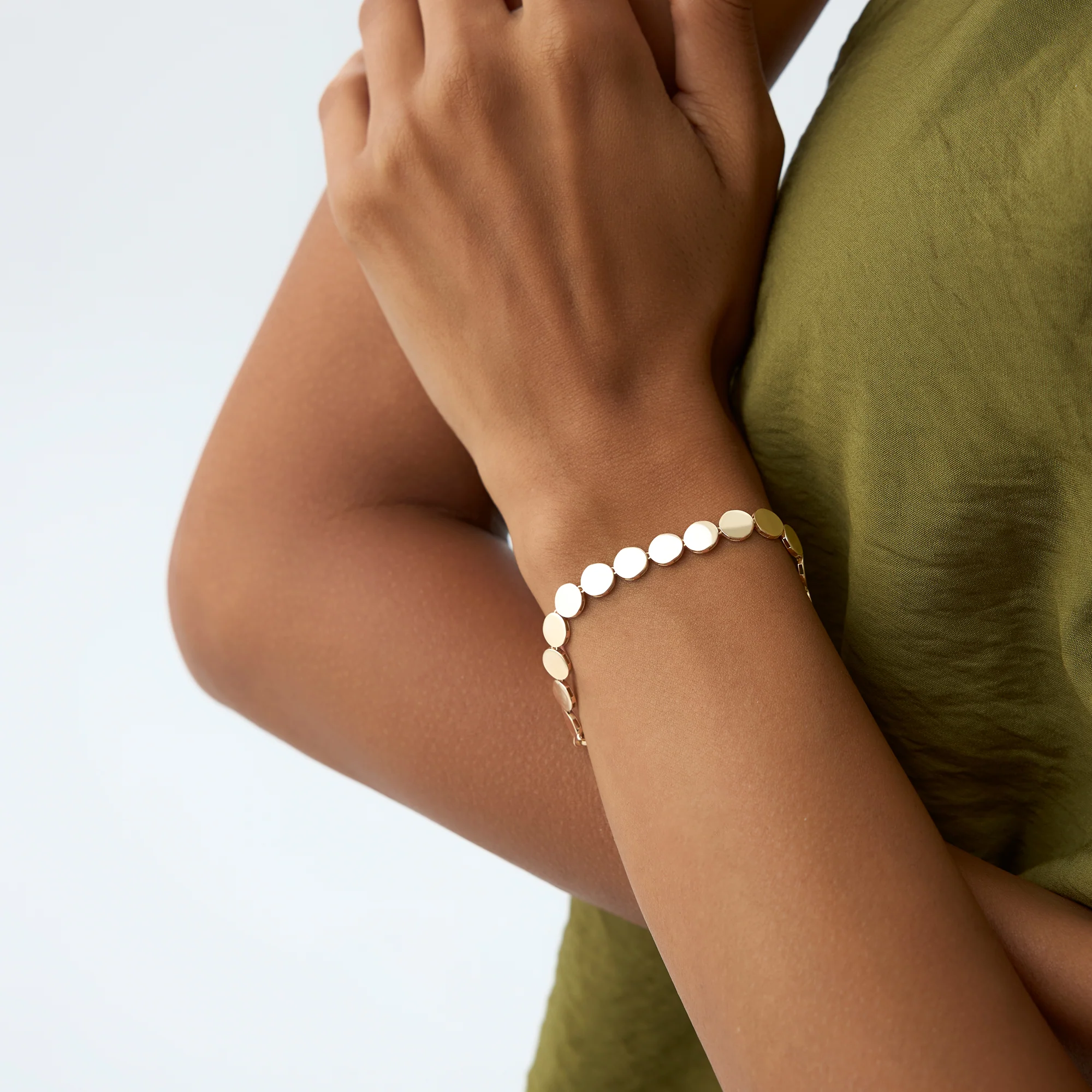 14K Gold 6.5MM Wide Round Link Bracelet - Image 2