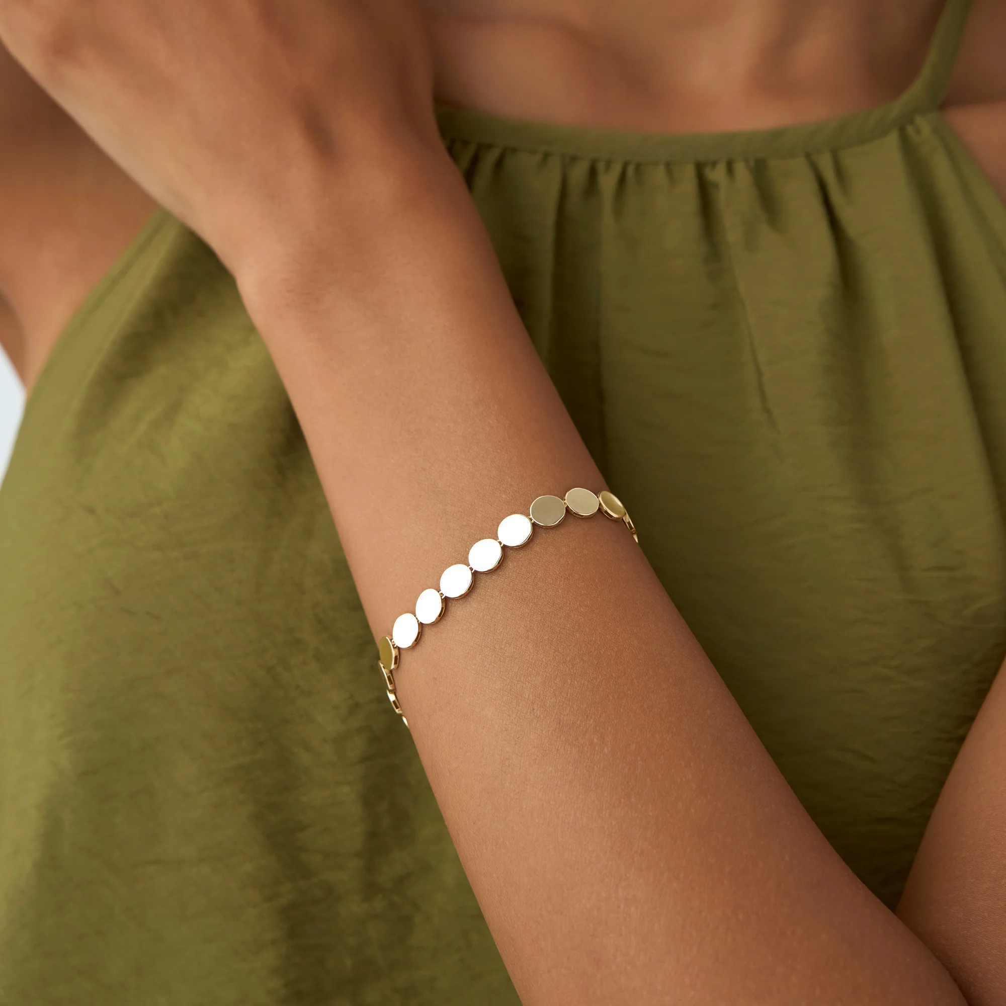 14K Gold 6.5MM Wide Round Link Bracelet - Image 4