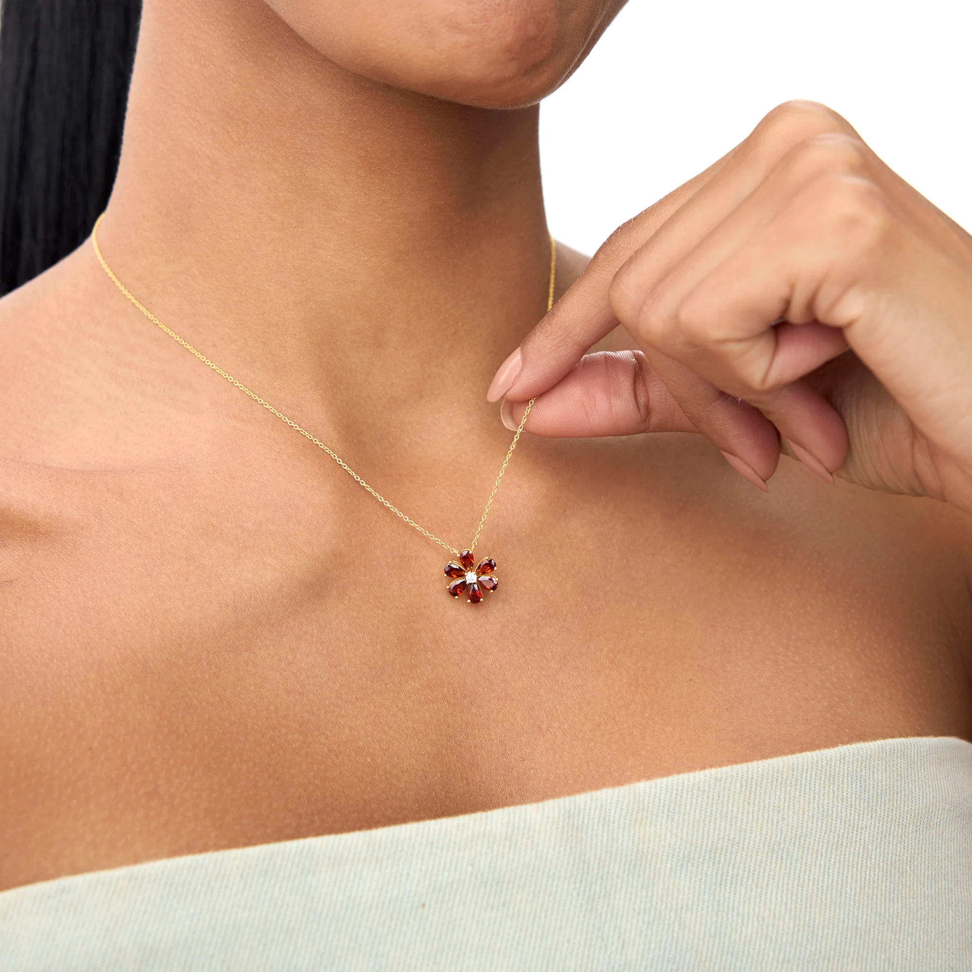 14K Gold Garnet Flower Necklace - Image 3