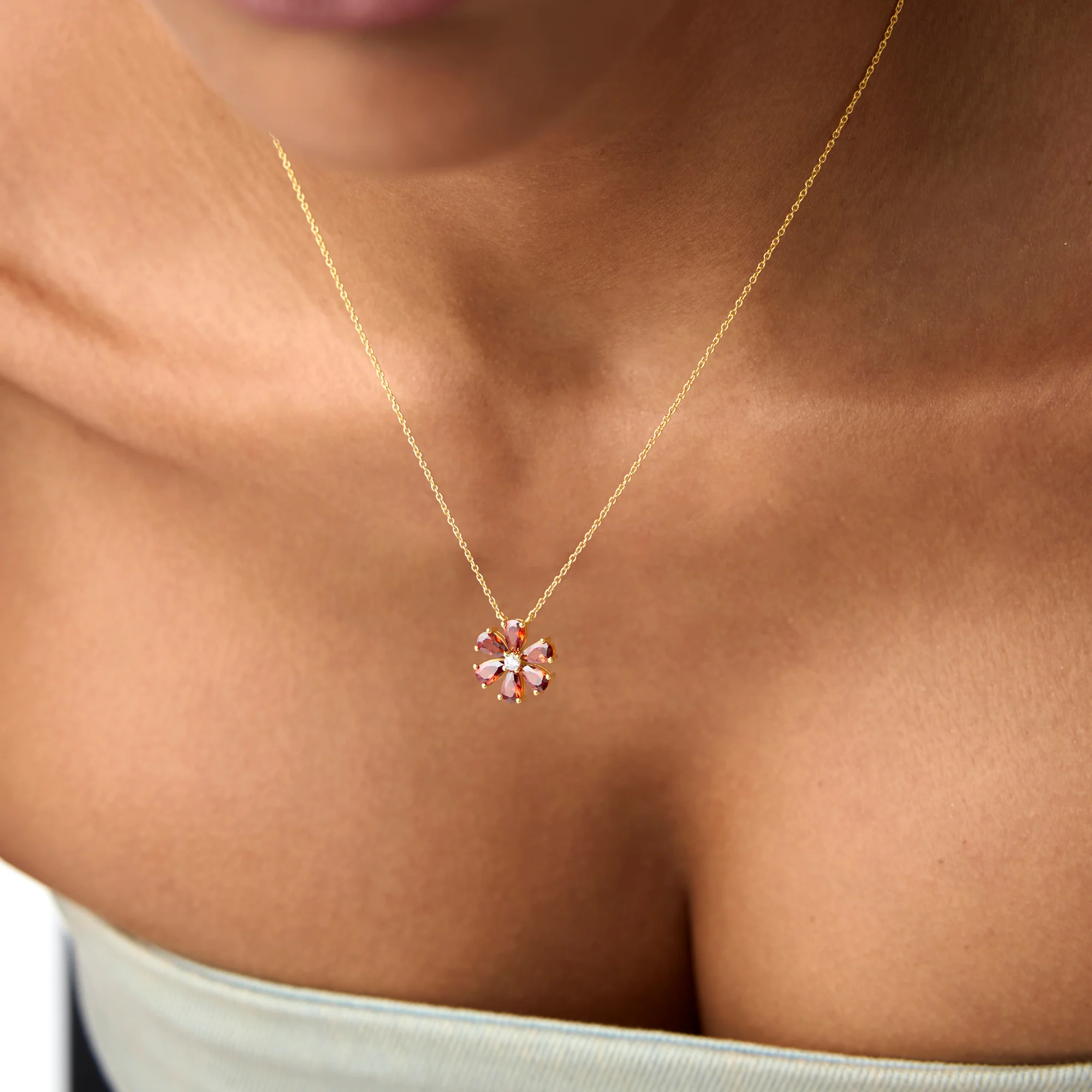 14K Gold Garnet Flower Necklace - Image 5