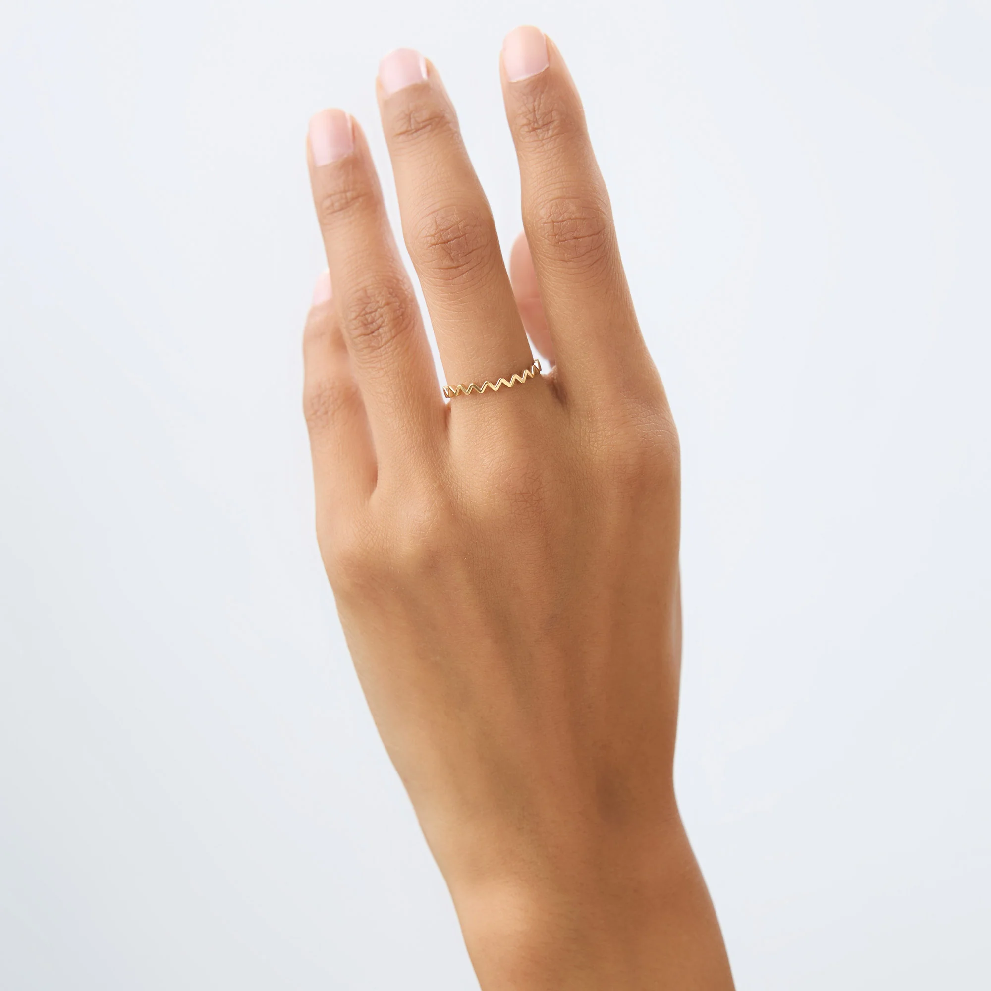14K High and Low Zig Zag Ring - Image 4