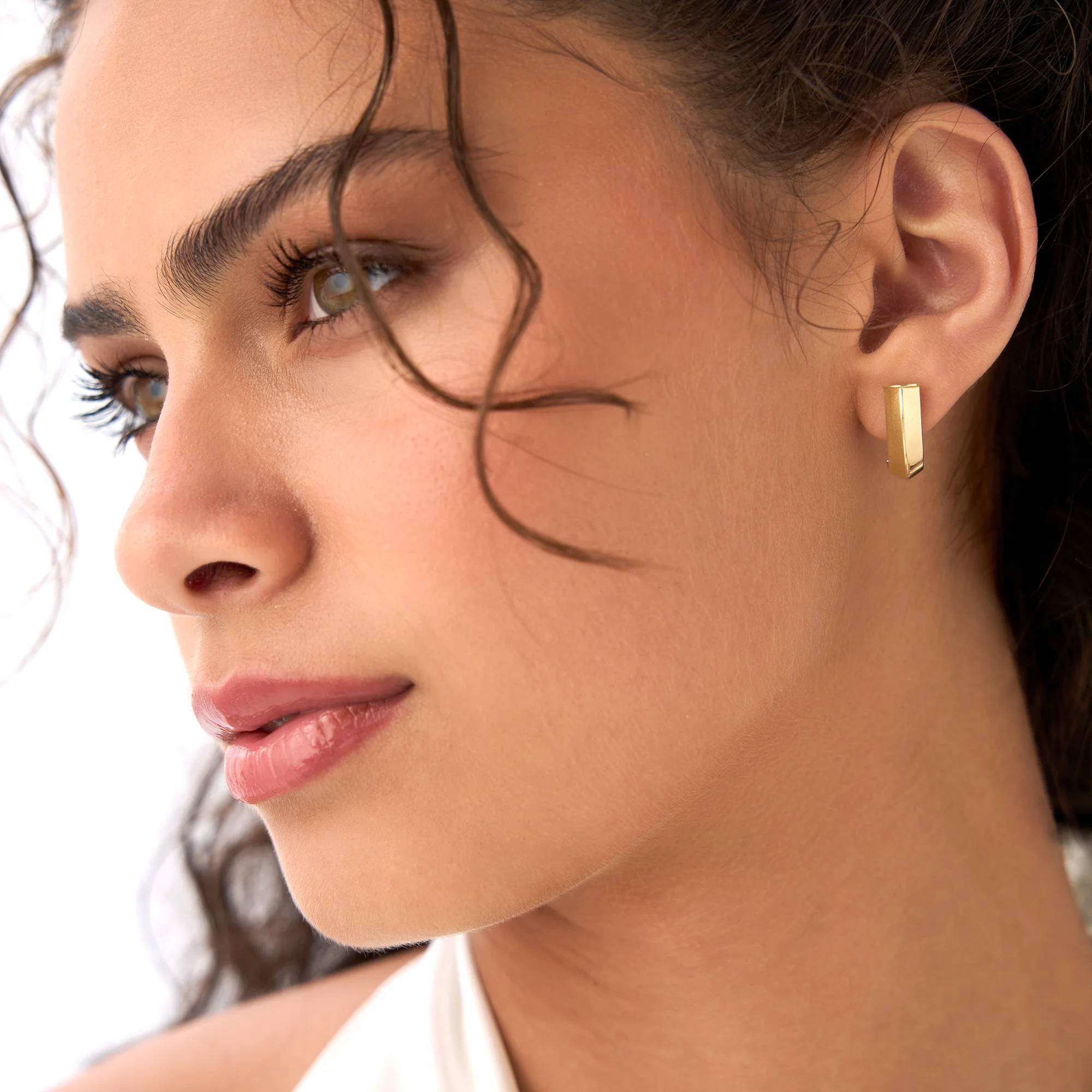 14K Gold Knife Edge Open Hoops - Image 4