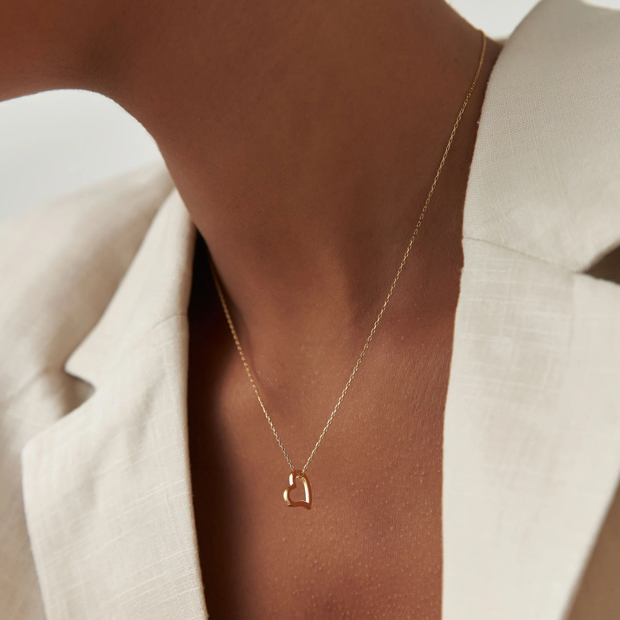 14k Gold Open Heart Shaped Charm Necklace - Image 3