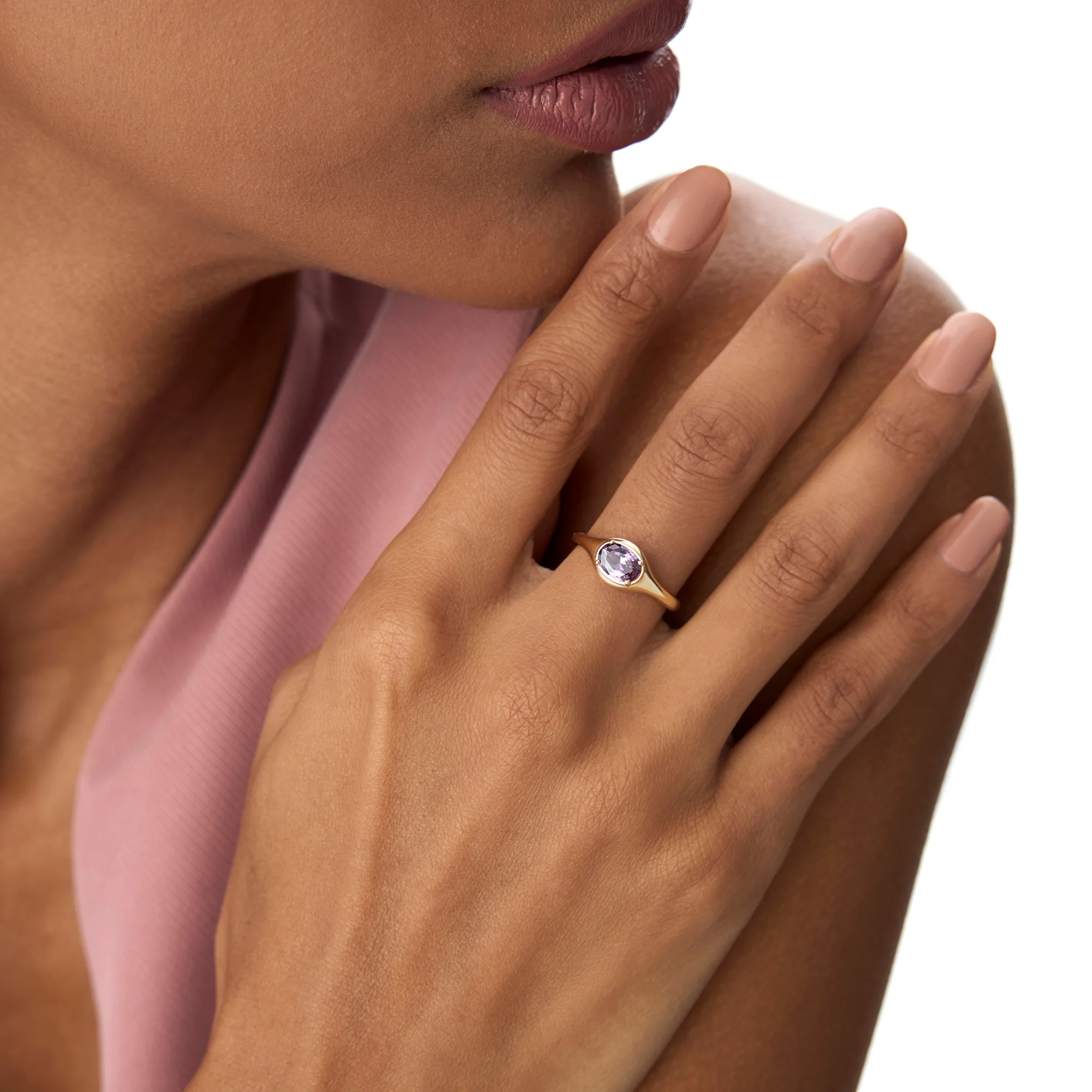 14K Oval Shape Prong Setting Amethyst Ring - Image 2