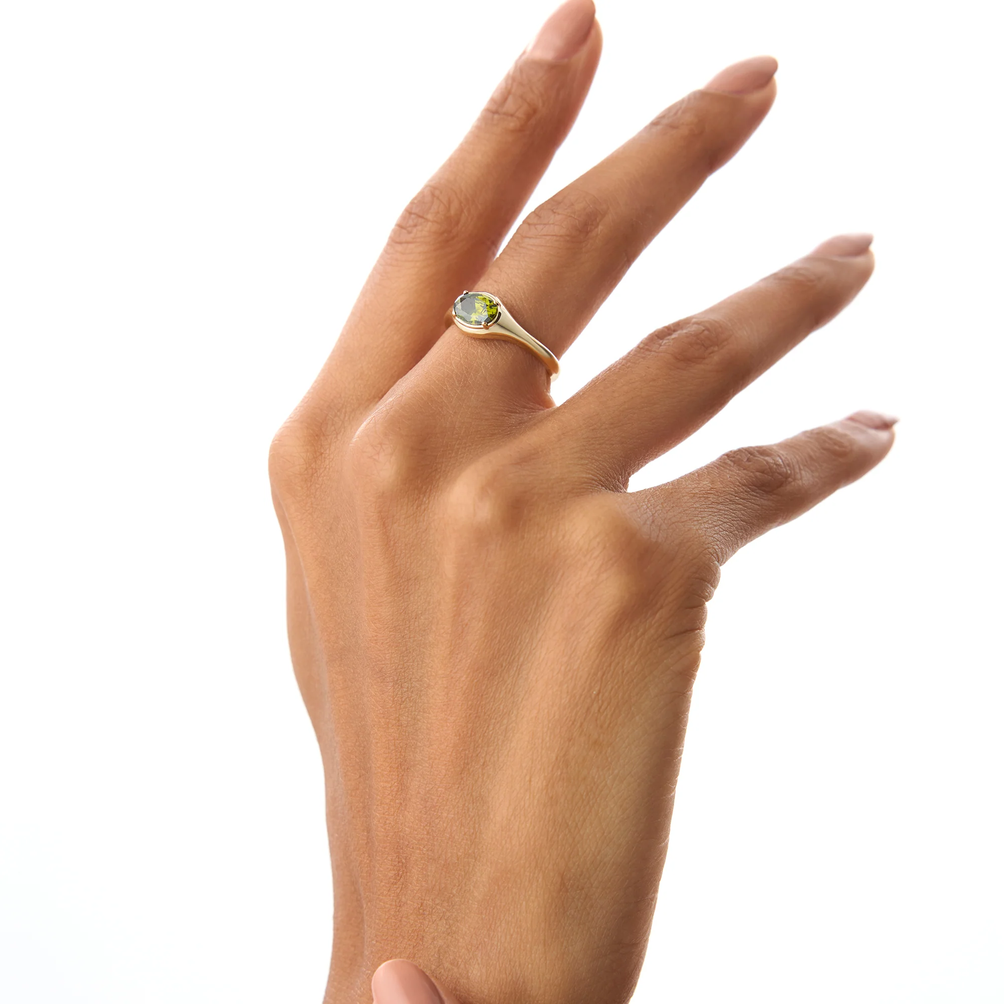 14K Oval Shape Prong Setting Peridot Ring - Image 4