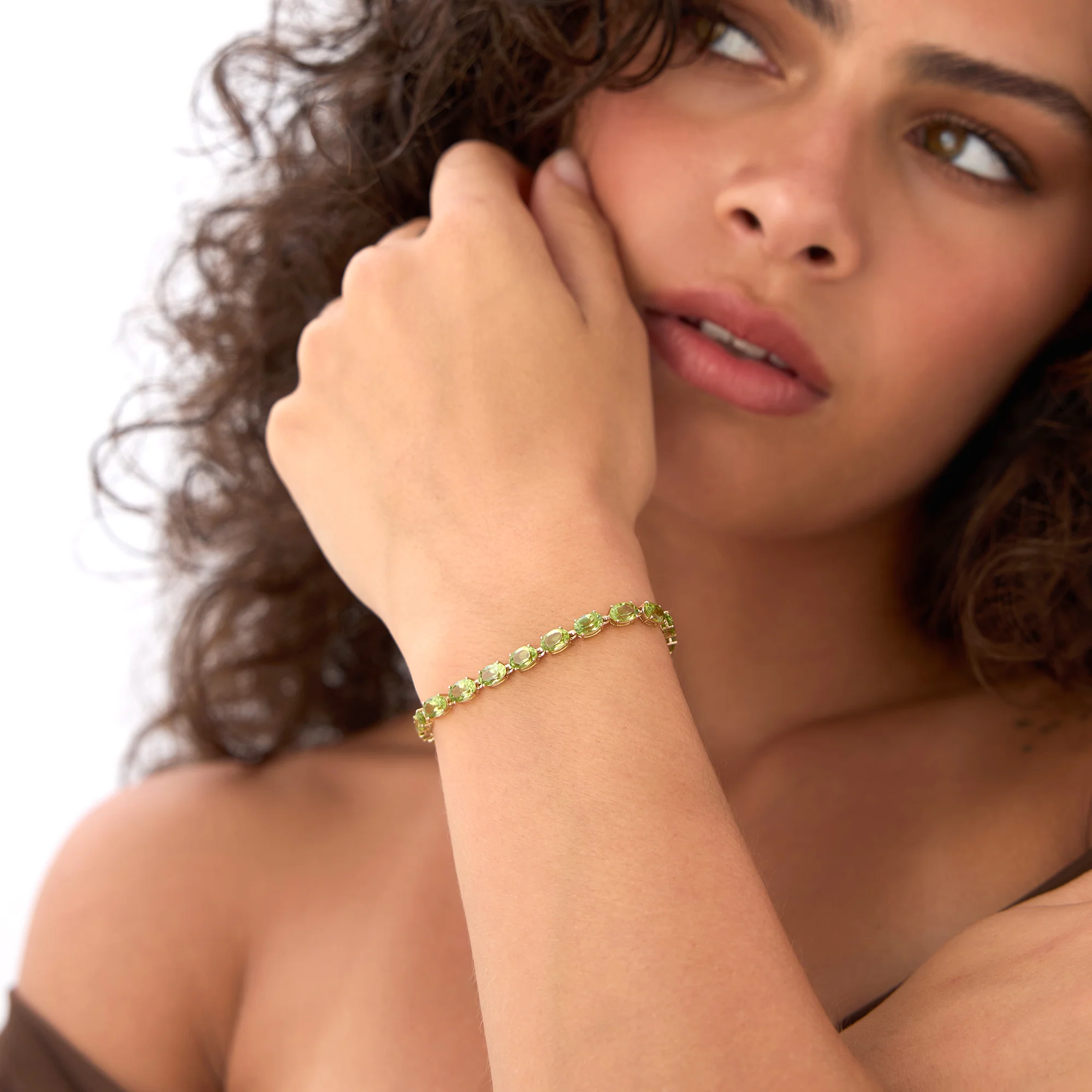 14K Gold Oval Shaped Peridot Tennis Bracelet 13.70 ctw - Image 3