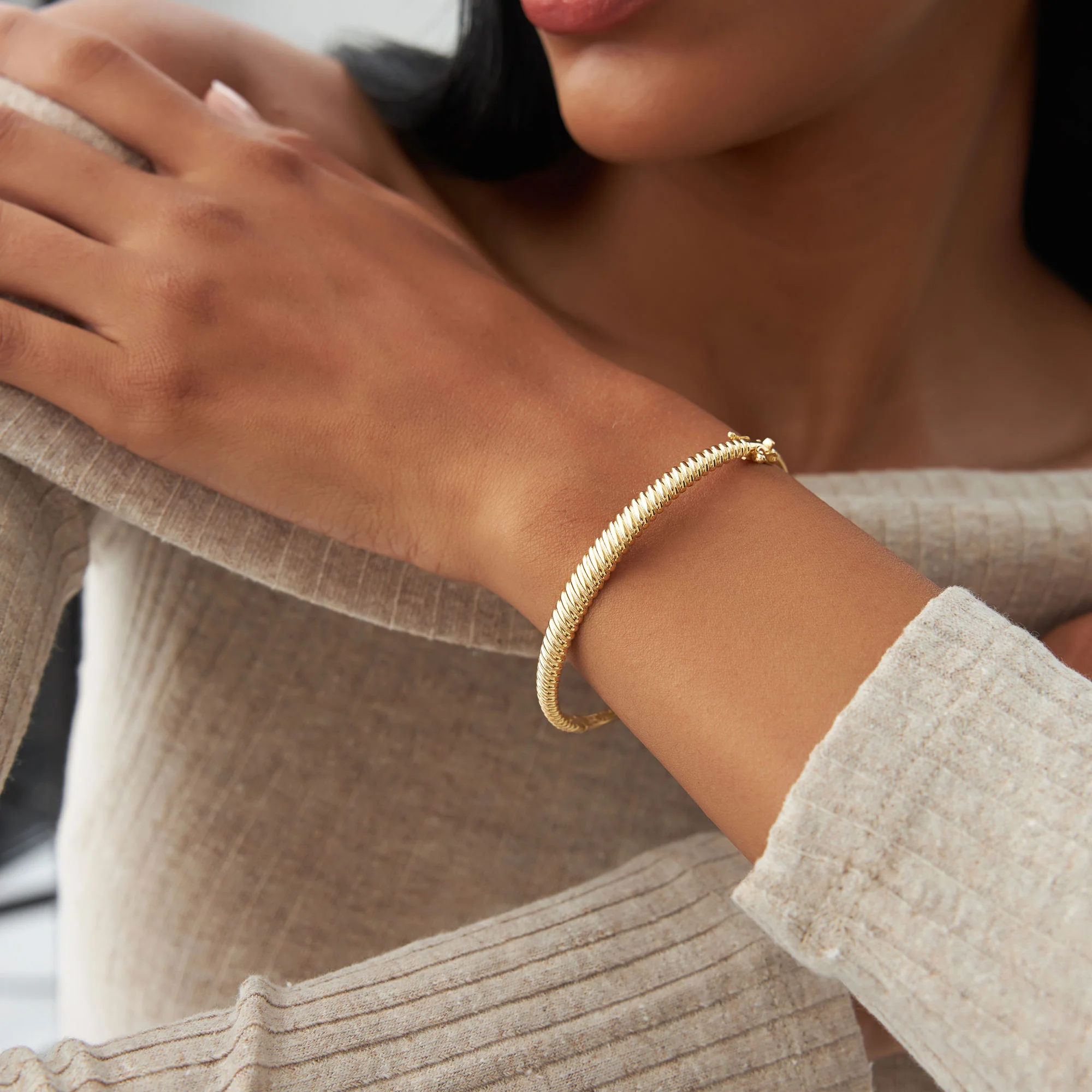 14K Gold Twist Bangle Bracelet - Image 6