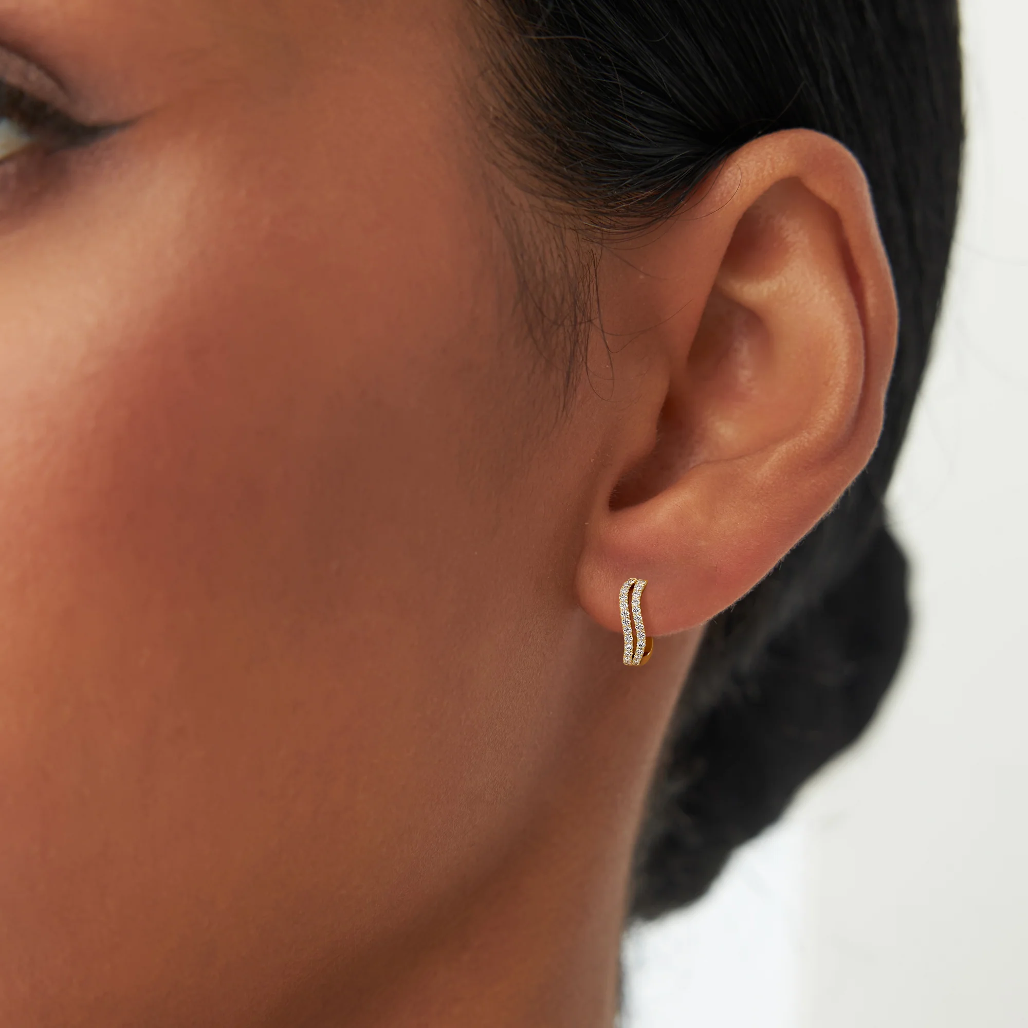 14K Gold Wave Pavé Huggie Hoop Earrings with Natural Diamonds - Image 2