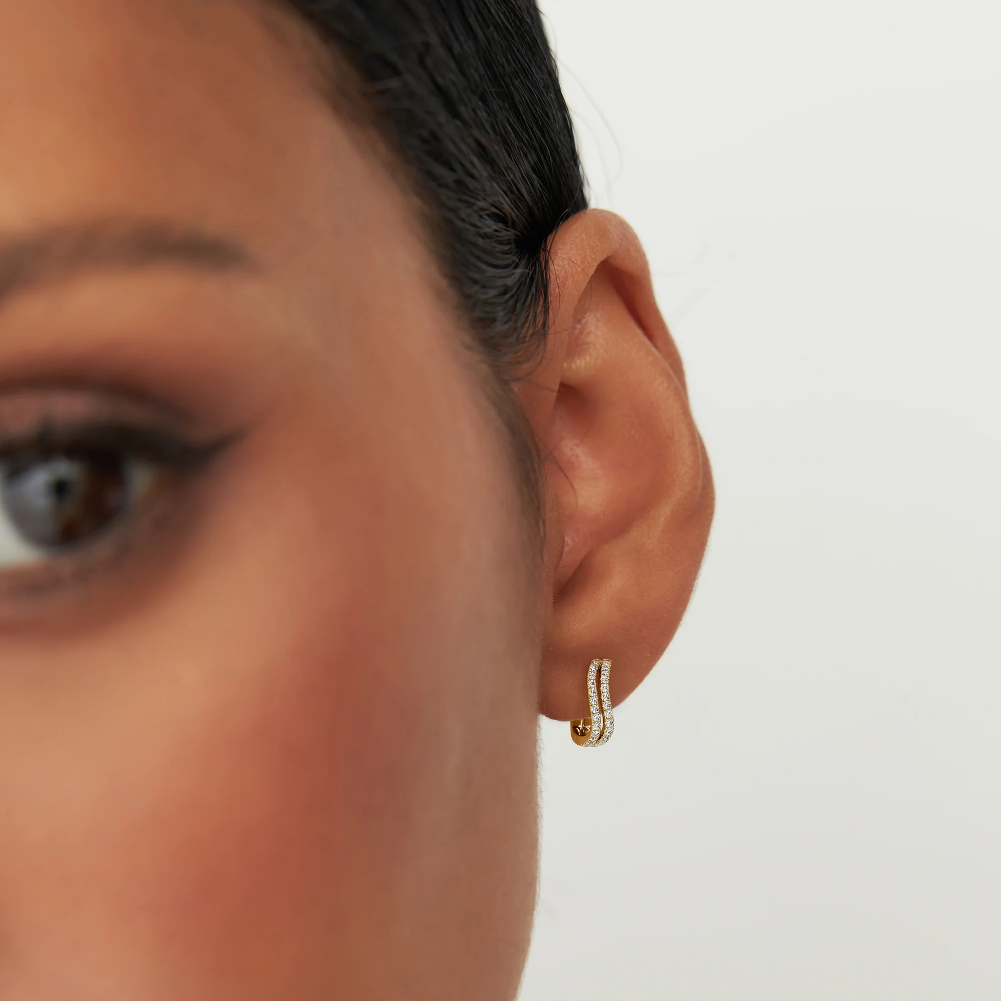 14K Gold Wave Pavé Huggie Hoop Earrings with Natural Diamonds - Image 3