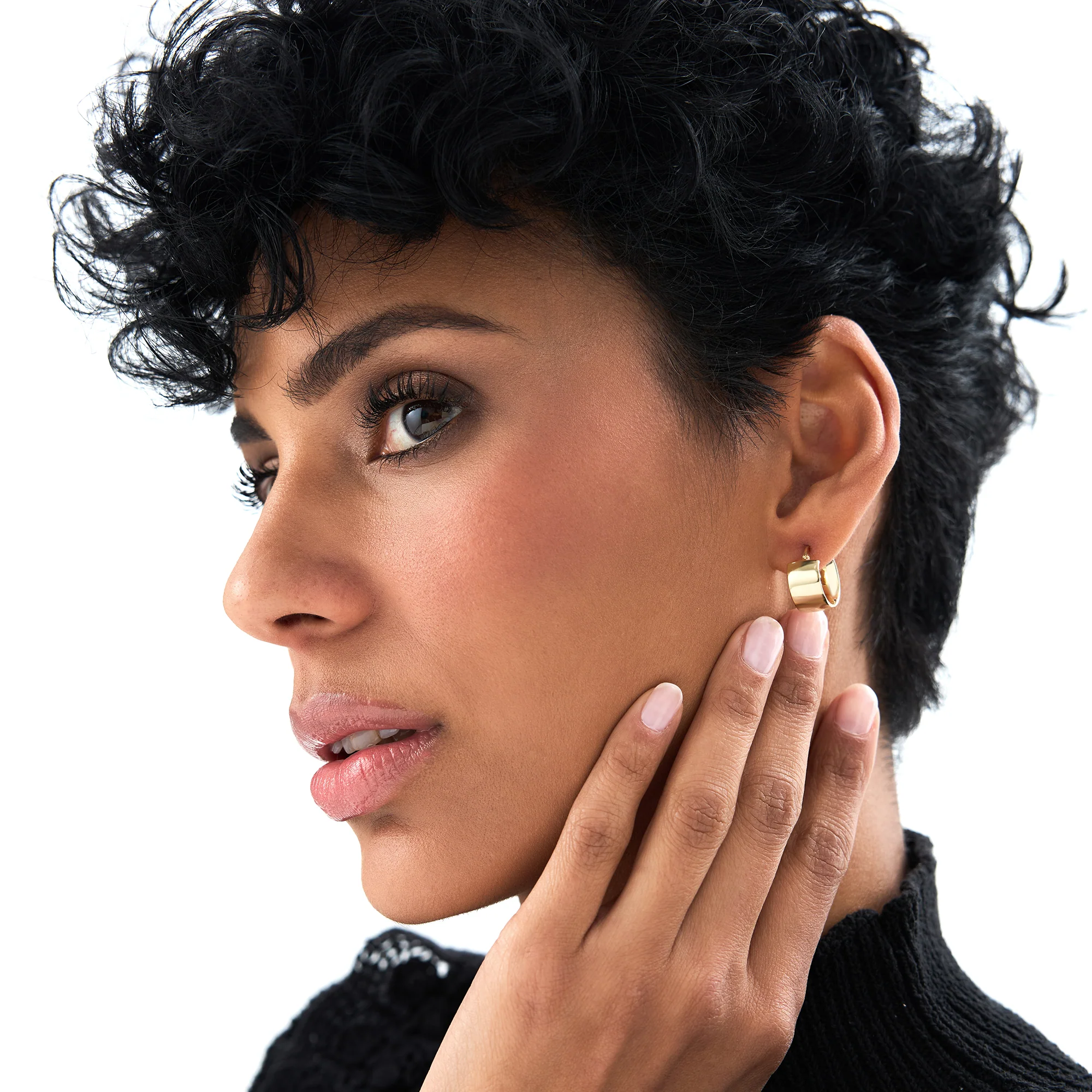 14K Gold 8MM Wide Hoop Earrings - Image 5