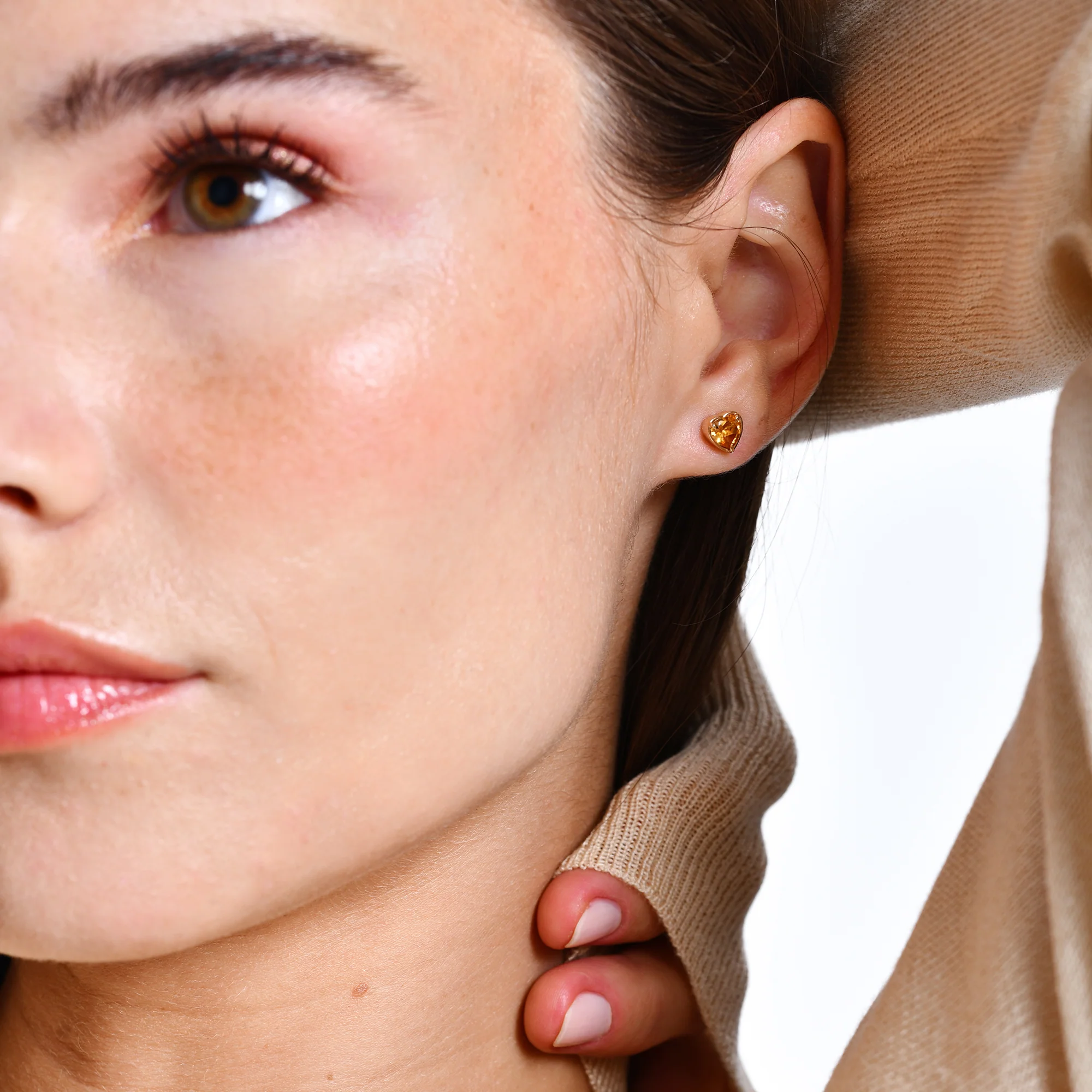 14K Heart Shaped Citrine Stud Earrings - Image 2
