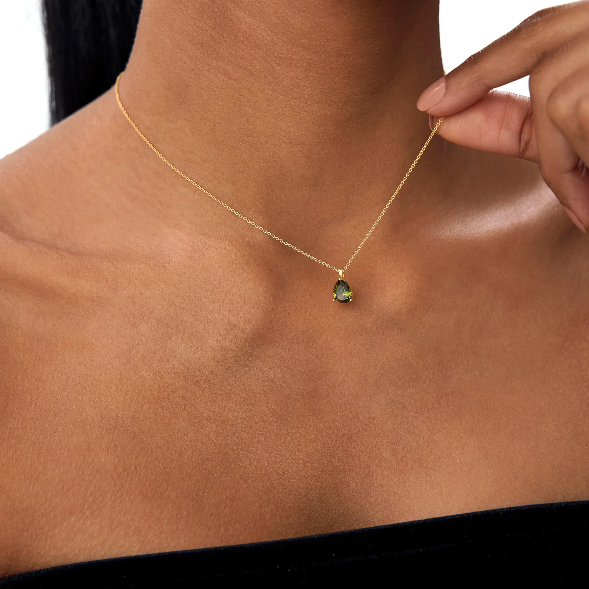 14k Pear Shape Peridot Solitaire Necklace - Image 4