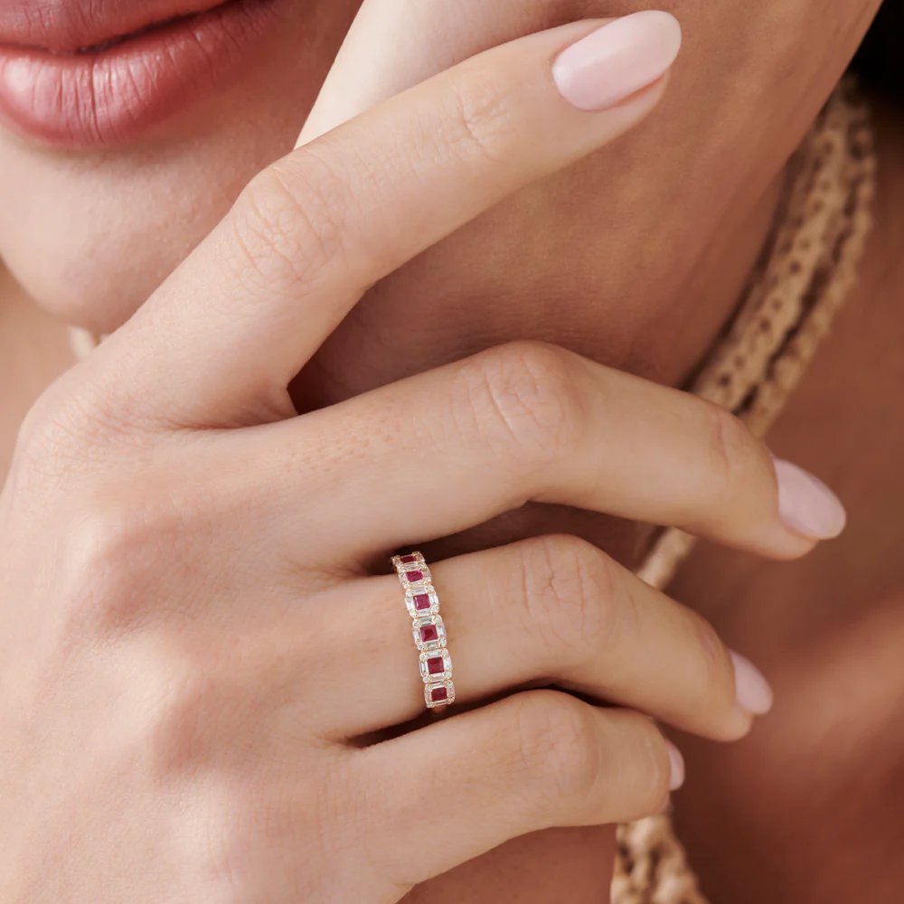 14k Princess Cut Ruby W/ Baguette and Round Diamond Ring - Image 3