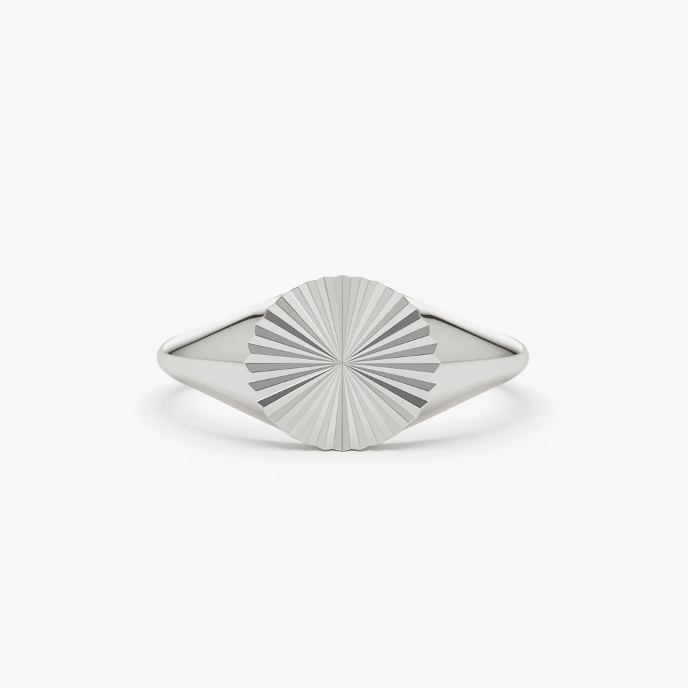 14k Gold Sun Signet Ring - Image 5