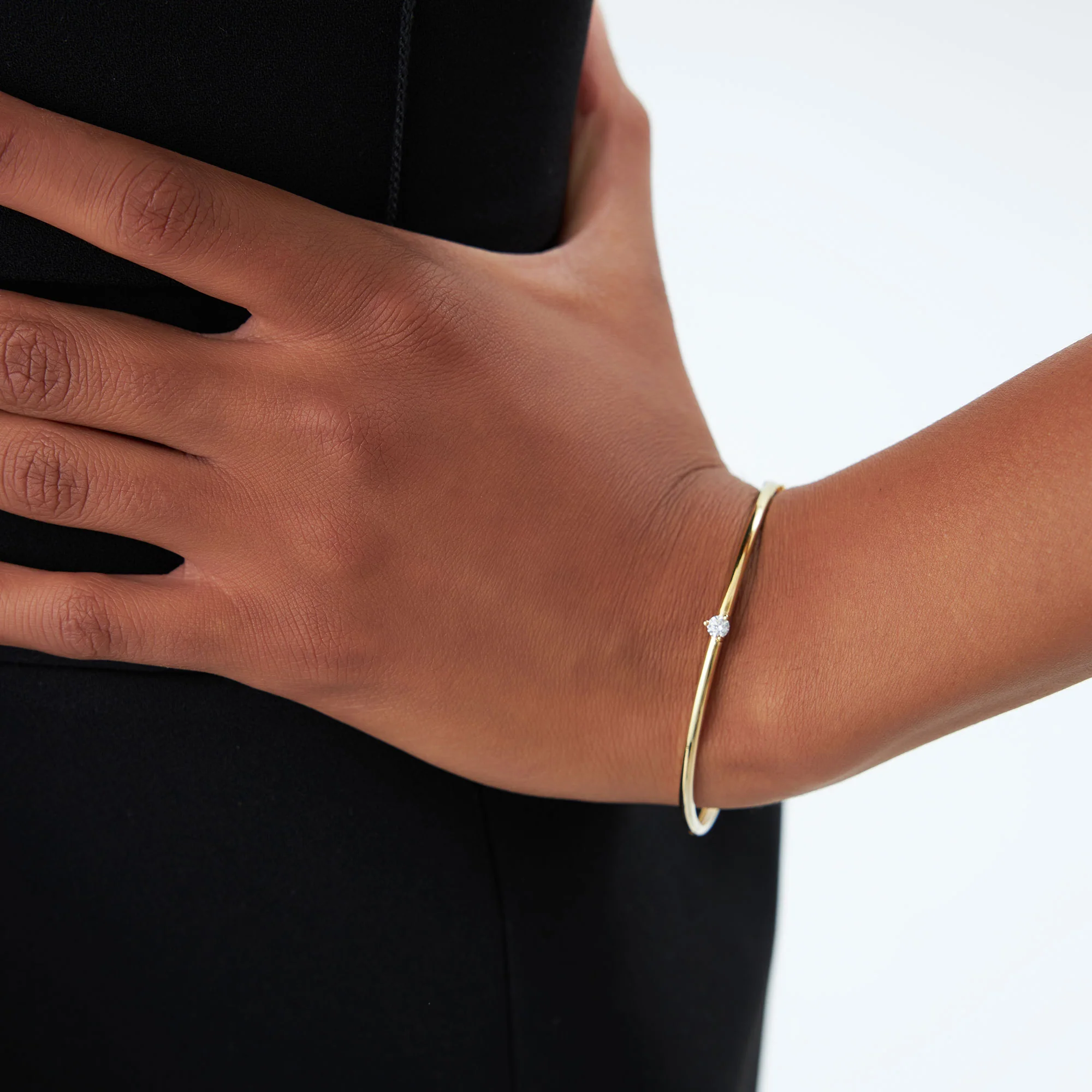 14k Solitaire Diamond Bangle Bracelet 0.10 - 0.30 ctw - Image 5