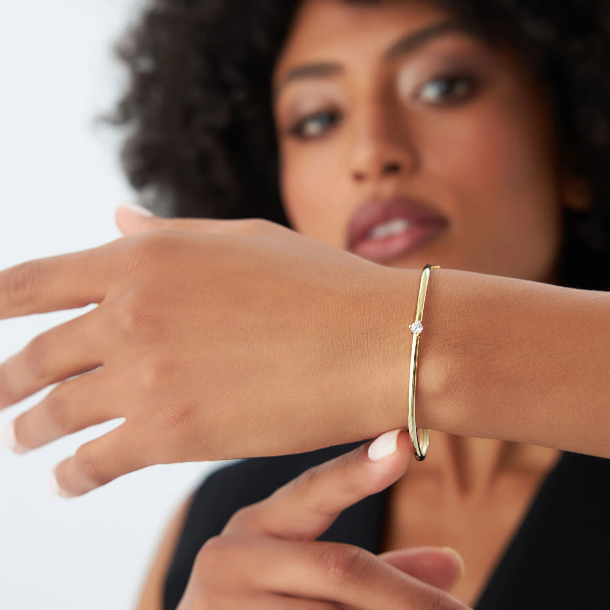 14k Solitaire Diamond Bangle Bracelet 0.10 - 0.30 ctw - Image 6