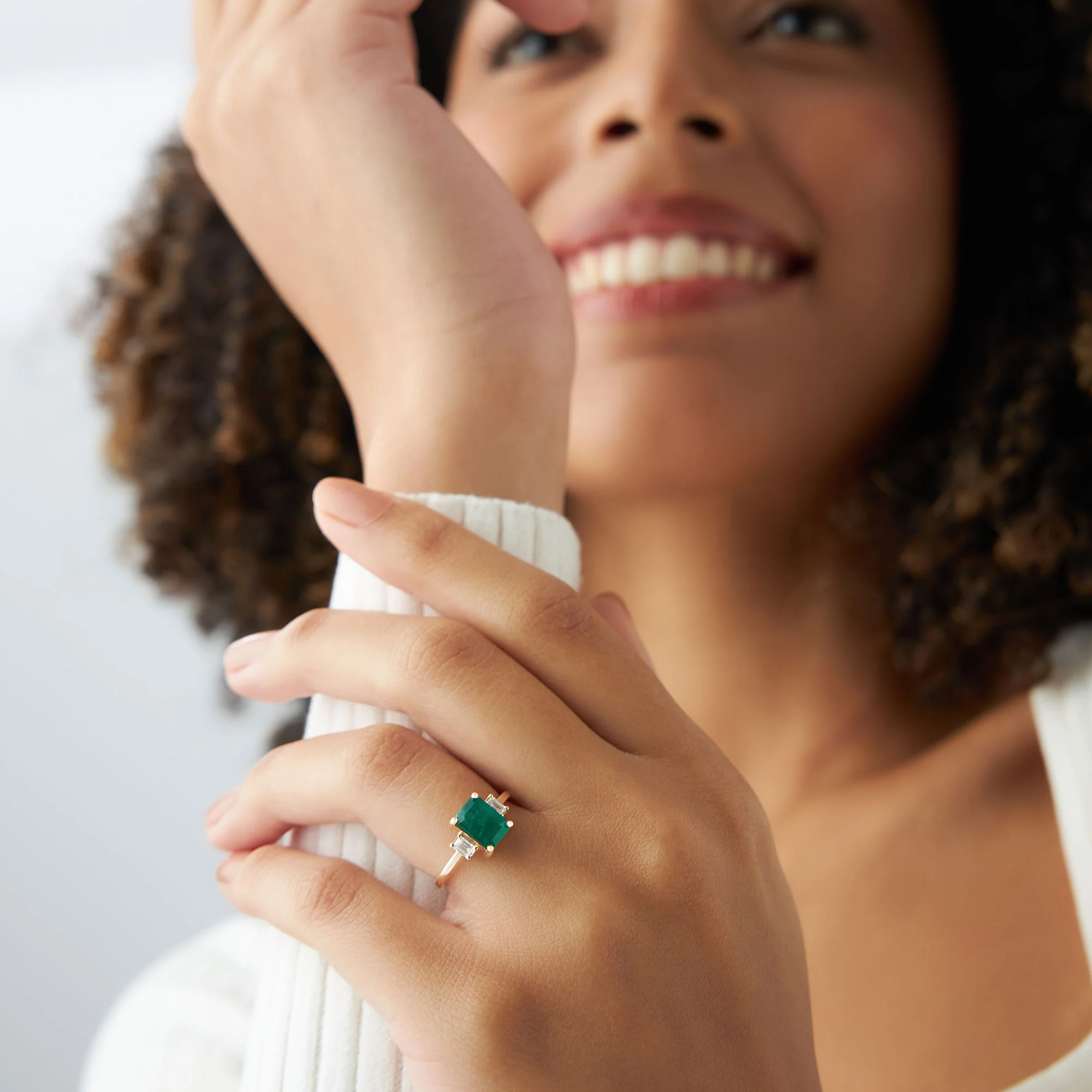 14k Three Stone Emerald Engagement Ring - Image 2