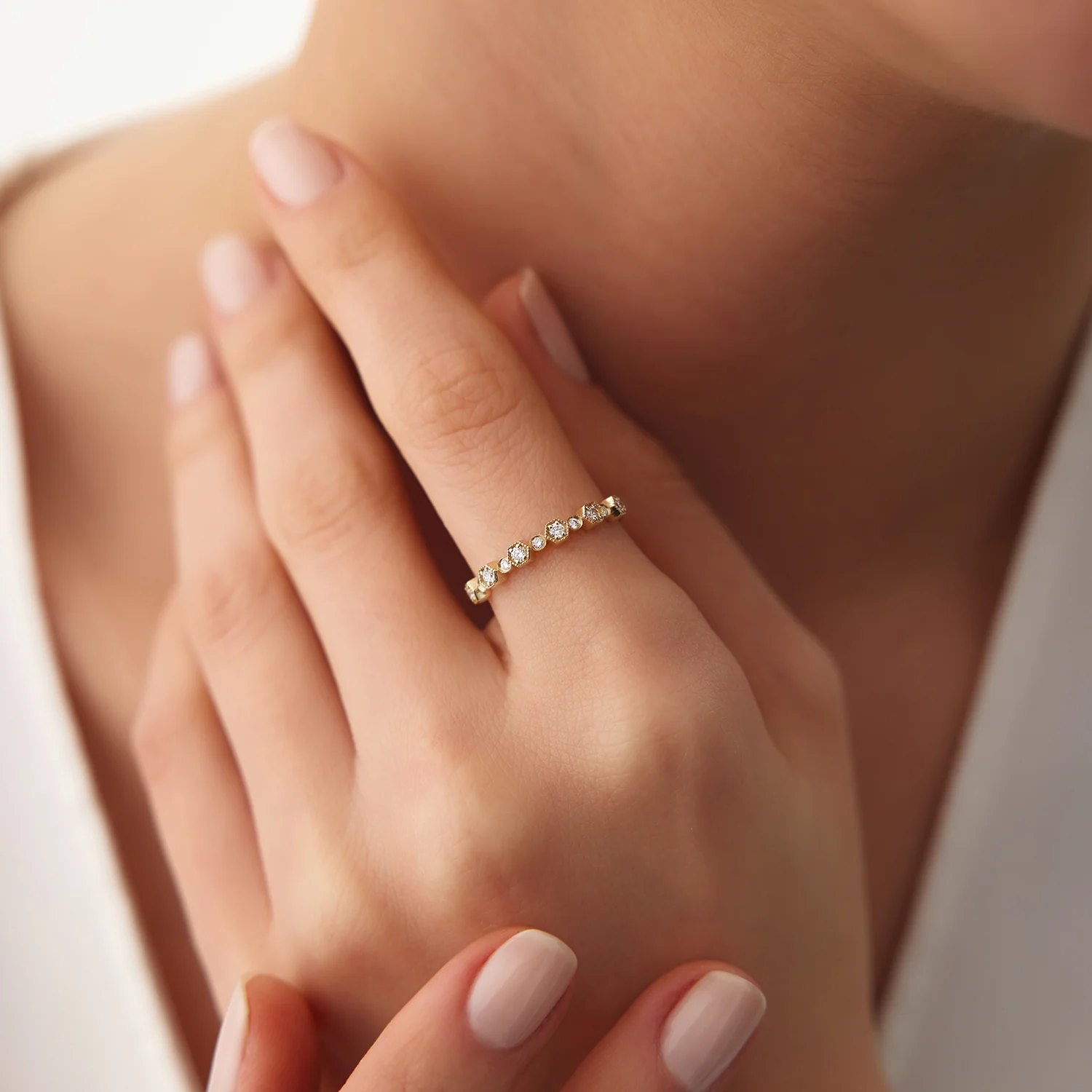 14K Gold Unique Diamond Anniversary Ring - Image 5