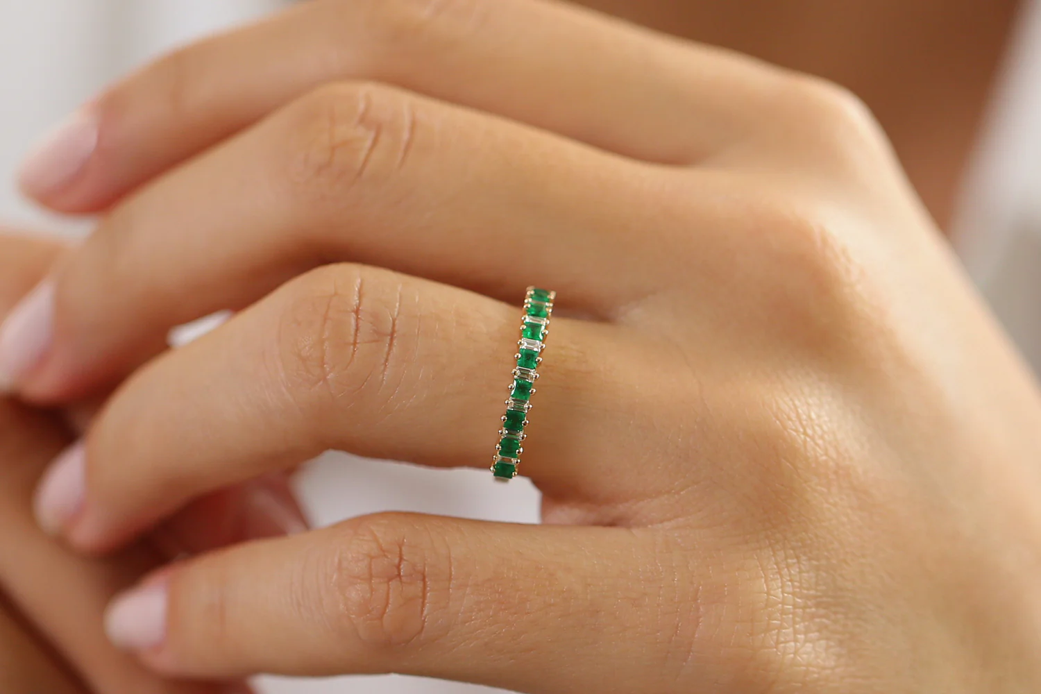14k Unique Princess Cut Emerald and Baguette Diamond Ring - Image 14