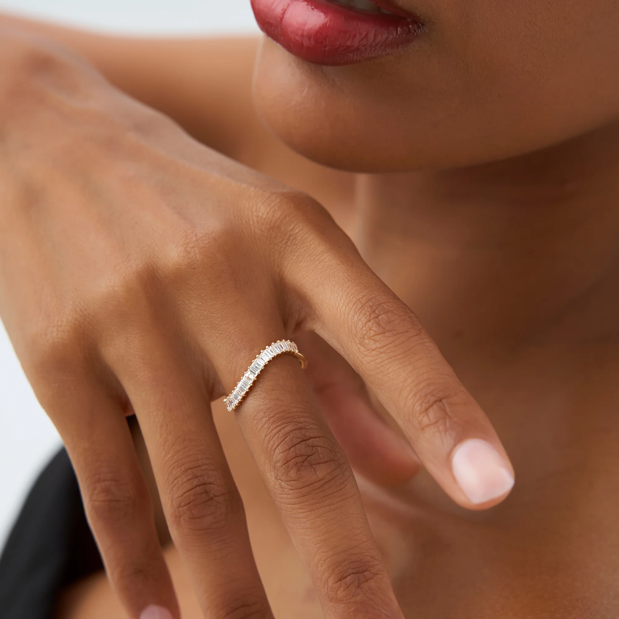 14k Unique Wave Design Baguette Diamond Ring - Image 3