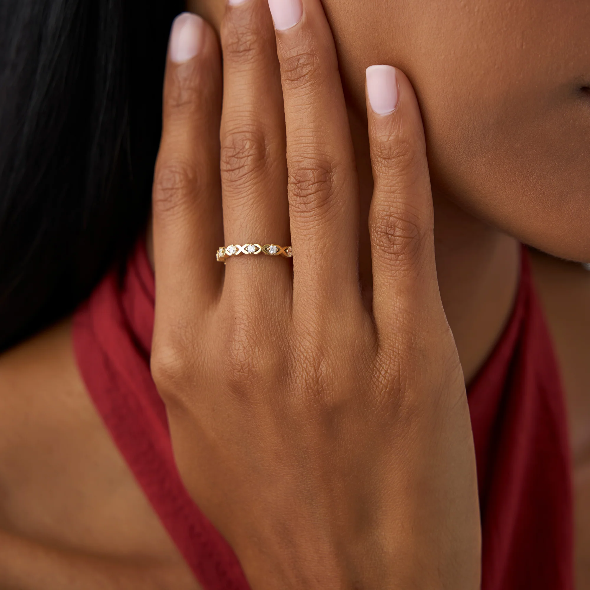 14k X O Design Diamond Wedding RIng - Image 3